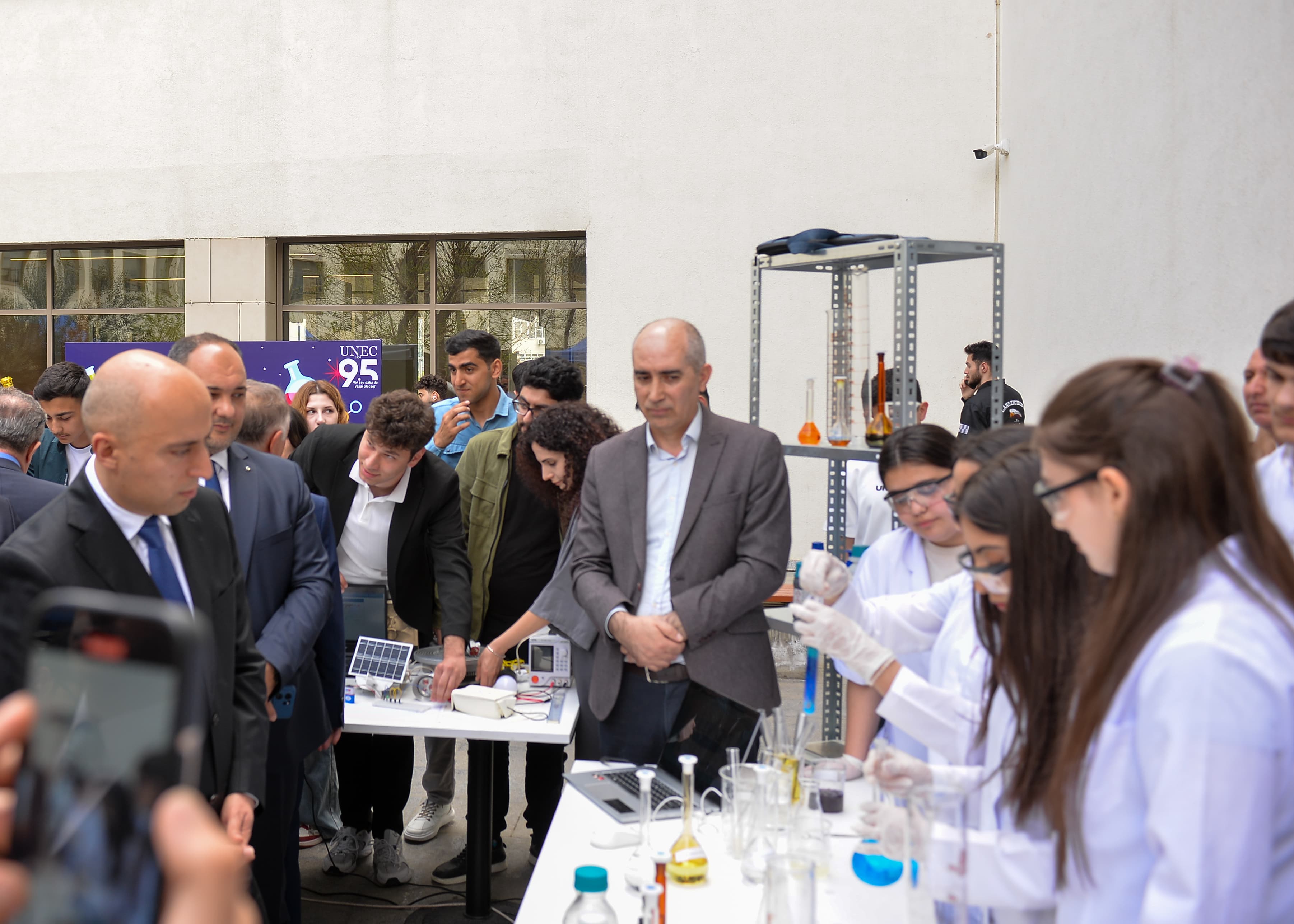 UNEC-də Elm Festivalı keçirilib