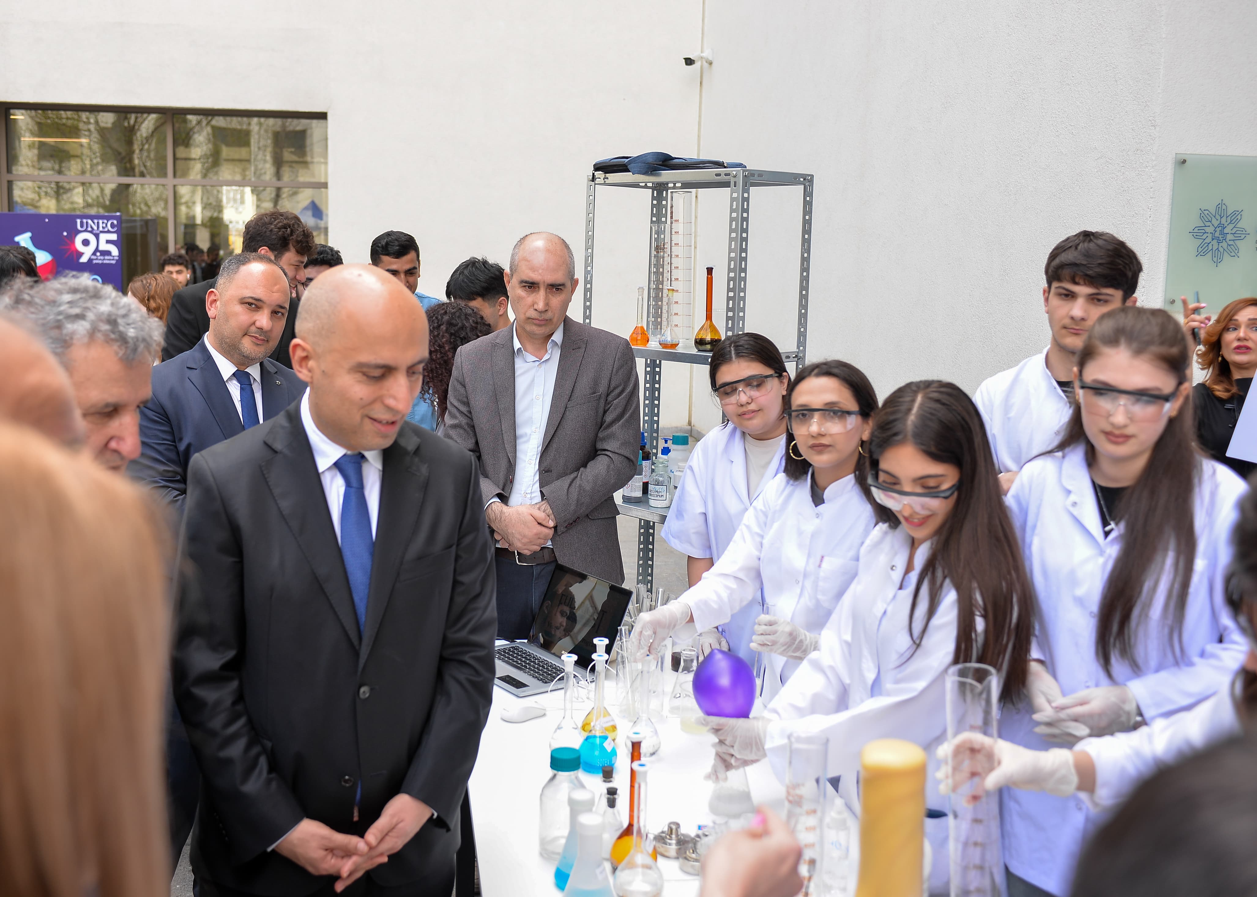 UNEC-də Elm Festivalı keçirilib