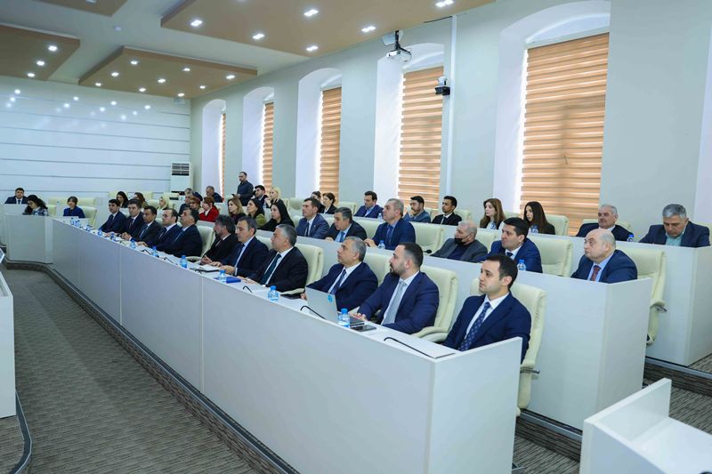 UNEC-də “Əmək bazarına hazırlıq indeksi” pilot layihəsi təqdim olunub