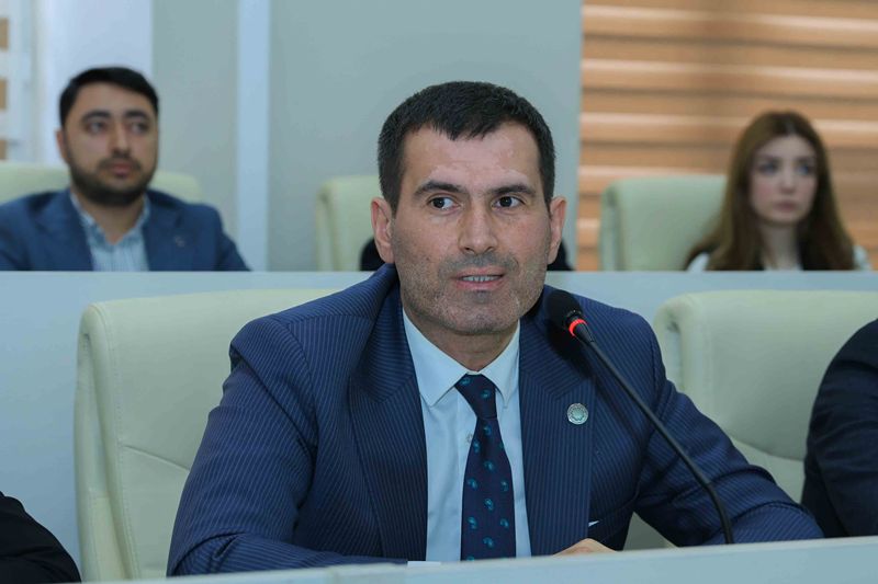 UNEC-də “Əmək bazarına hazırlıq indeksi” pilot layihəsi təqdim olunub