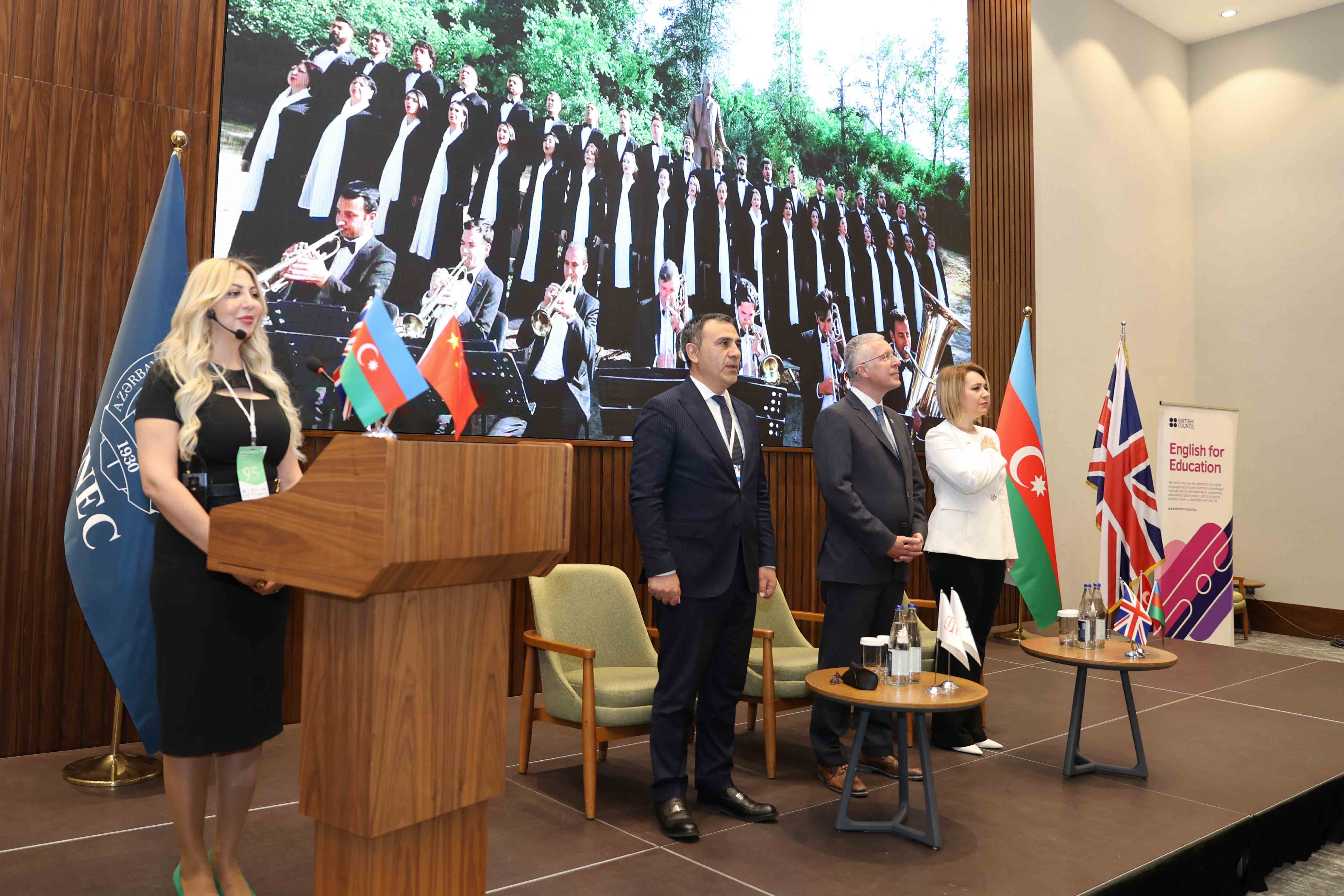 UNEC-də III Xarici Dil Müəllimləri Forumu keçirilib