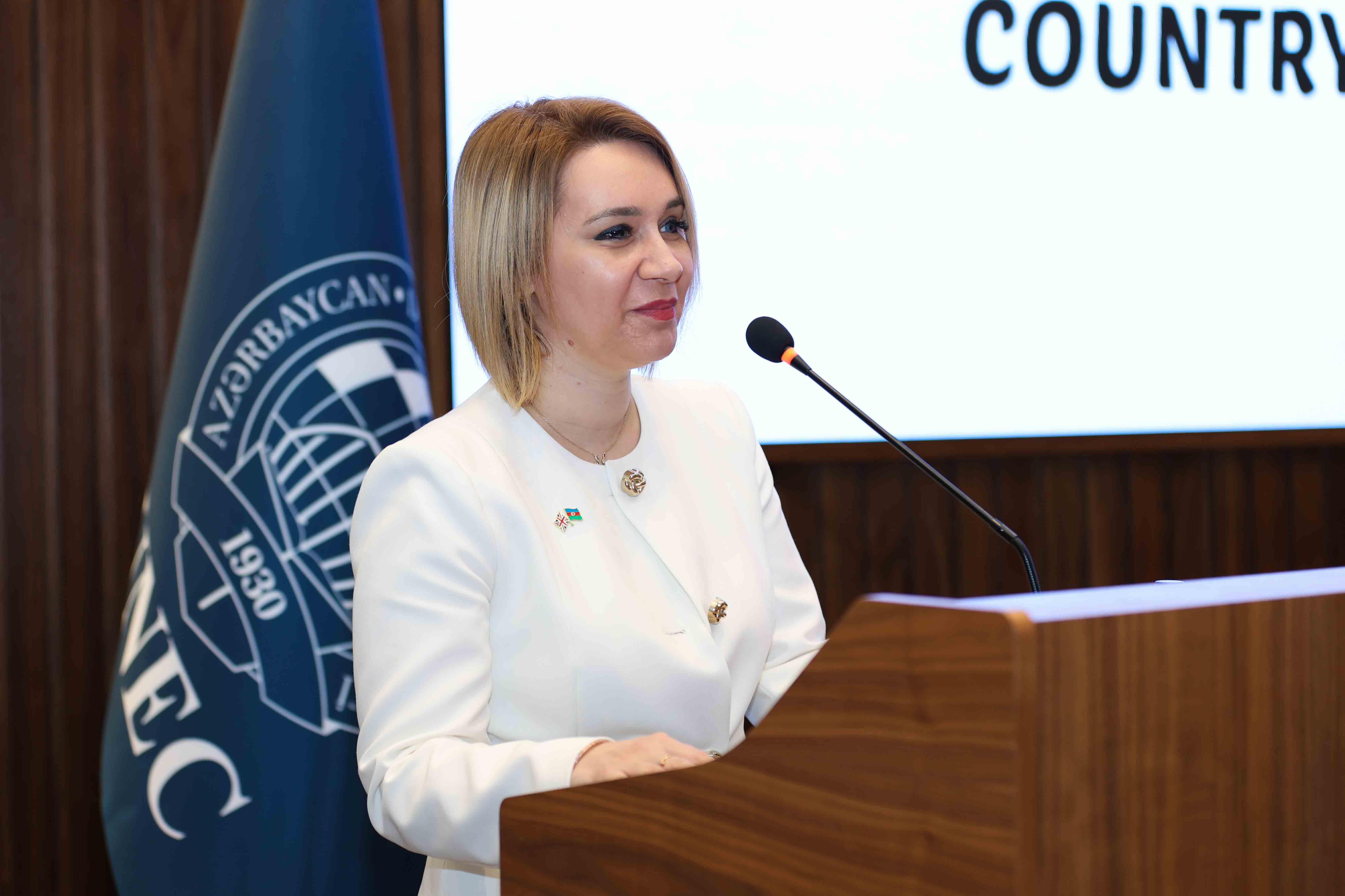 UNEC-də III Xarici Dil Müəllimləri Forumu keçirilib