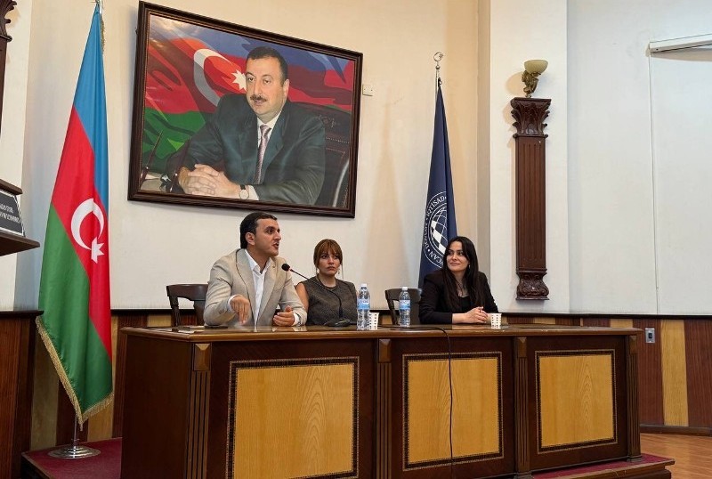 UNEC-də “İş yeri axtarma, iş yeri yarat!” adlı təlim keçirilib 