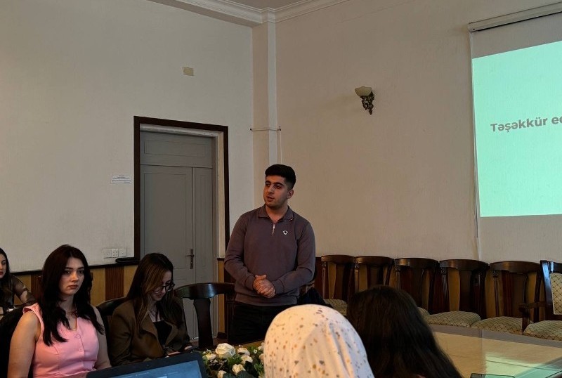 UNEC-də “İş yeri axtarma, iş yeri yarat!” adlı təlim keçirilib