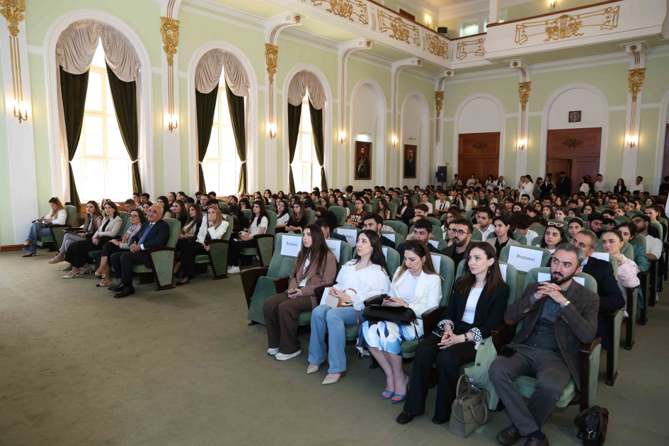 UNEC-də “Məşğulluq həftəsi”nə start verilib