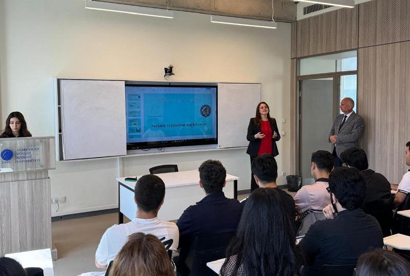 UNEC-də "Sükutla gələn faciə: narkomaniya" mövzusunda seminar keçirilib