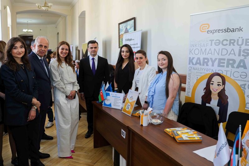 UNEC-də XVI Karyera Yarmarkası keçirilib