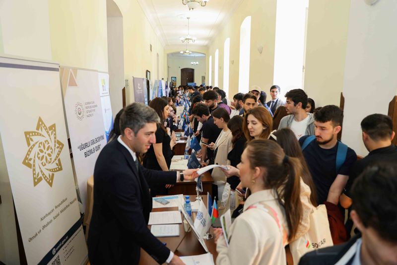 UNEC-də XVI Karyera Yarmarkası keçirilib