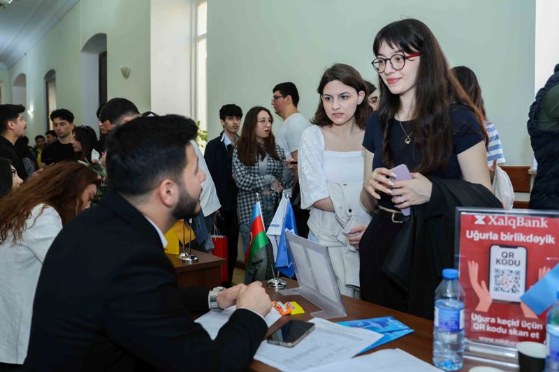 UNEC-də XVI Karyera Yarmarkası keçirilib