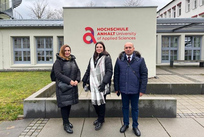 UNEC ilə Almaniya universiteti arasında tədqiqatla bağlı memorandum imzalanıb