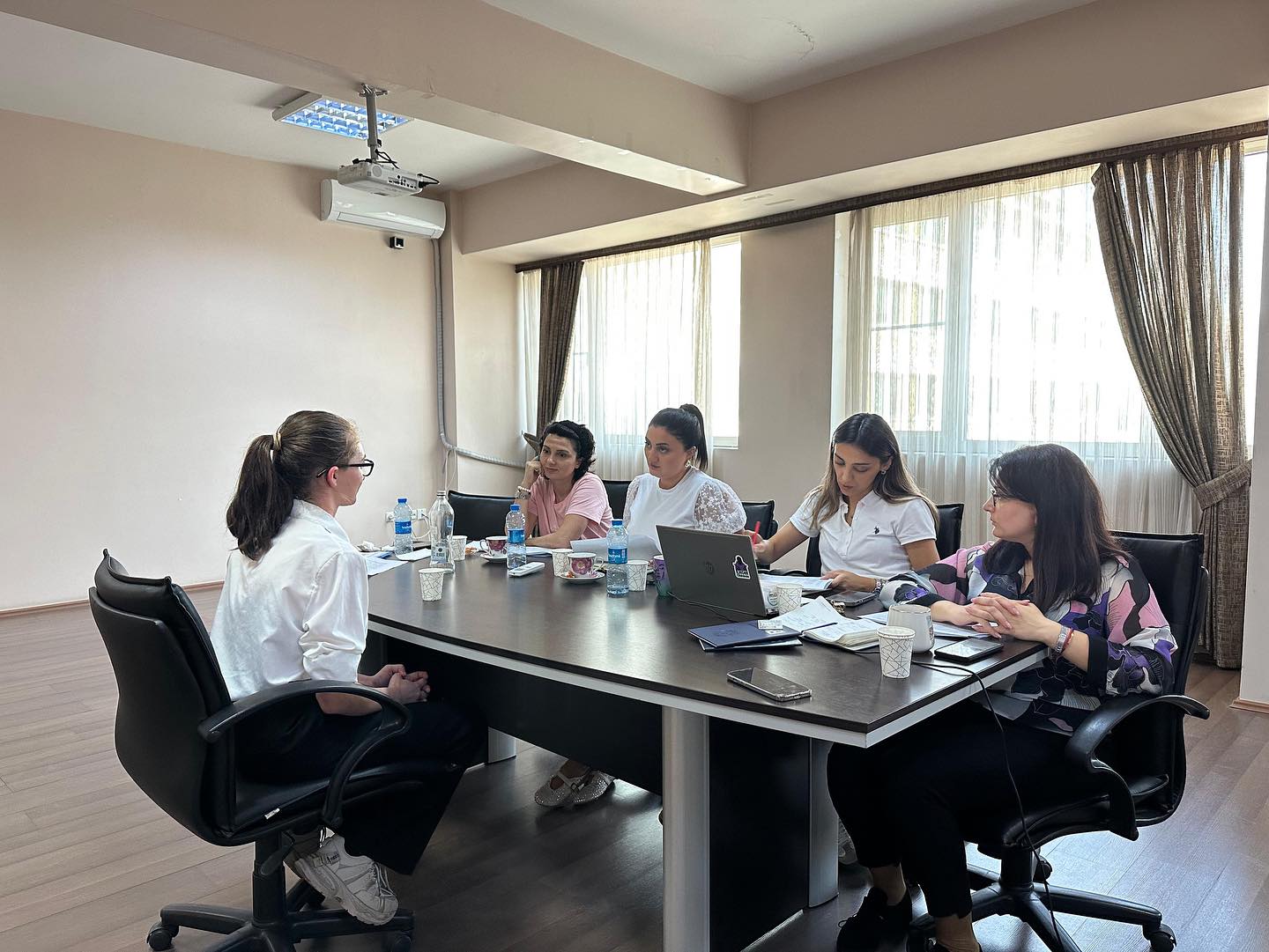 Uşaqların Müdafiəsi İdarəsinin mütəxəssisi vəzifəsinə işə qəbulun müsahibə mərhələsi yekunlaşıb