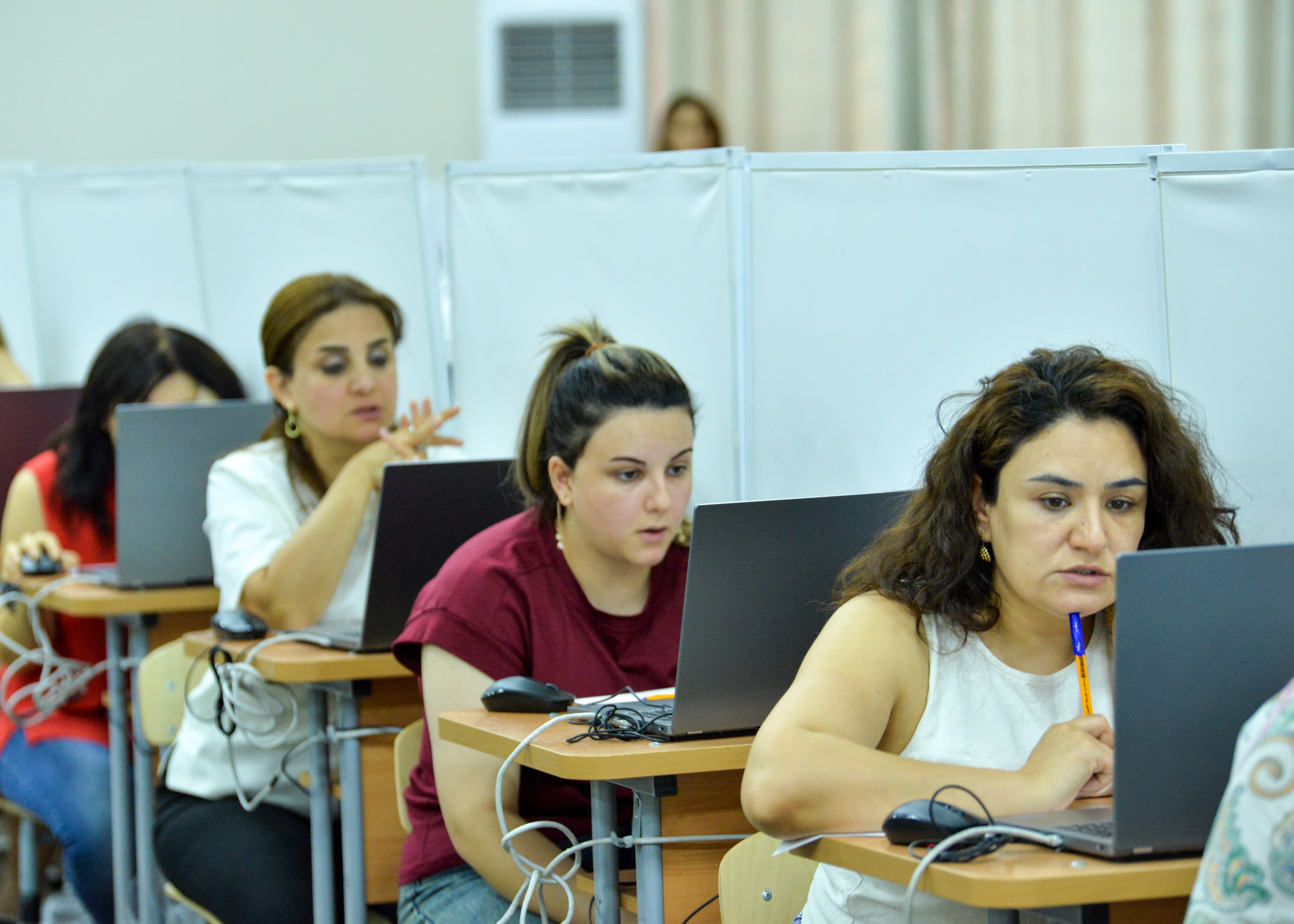 Vakansiya seçimində ünvanını səhv göstərən müəllimlər bunu necə düzəldə bilərlər? 