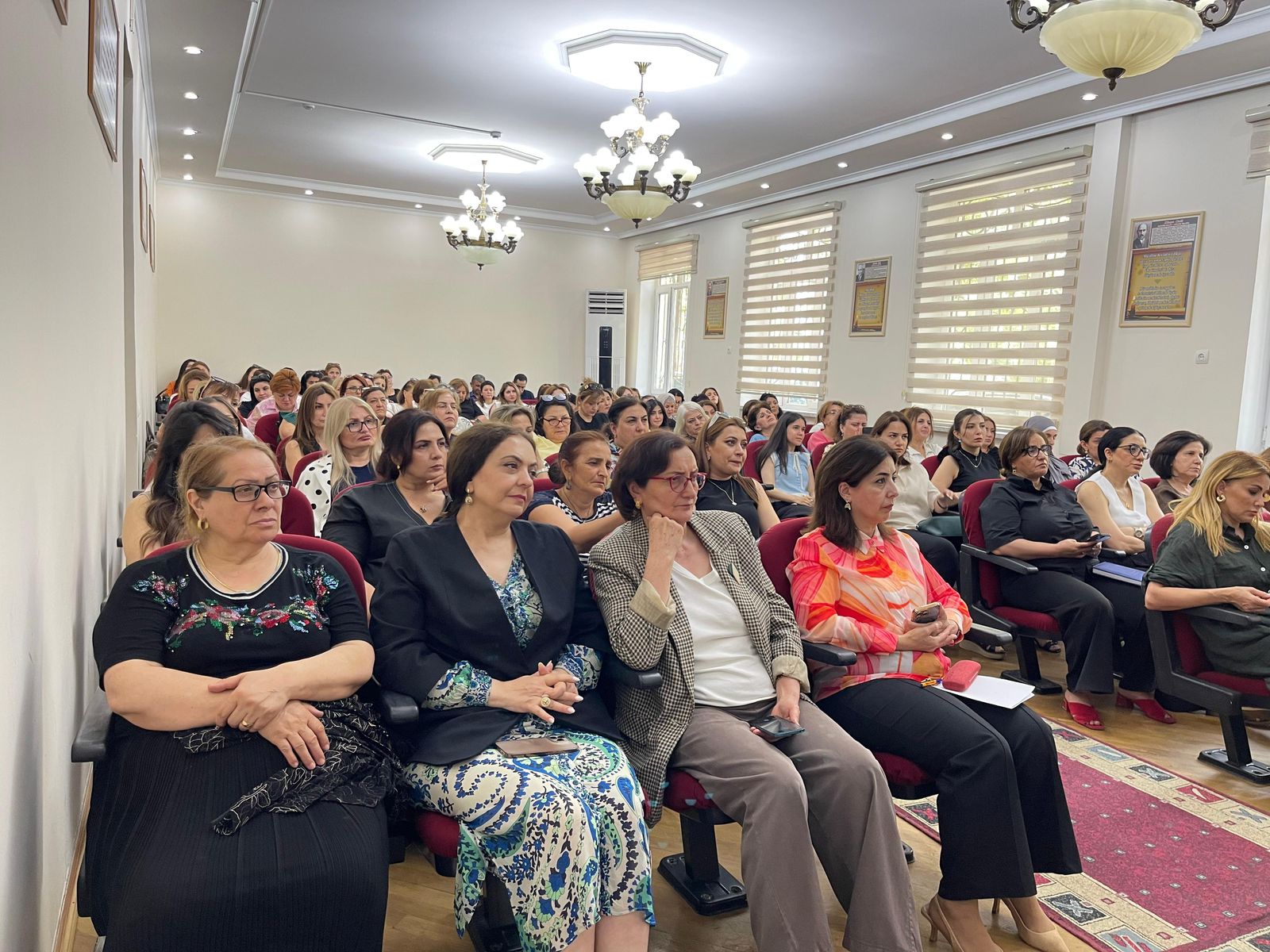 Vaşinqton Universitetinin professoru Pedaqoji Kollecdə seminar keçirib