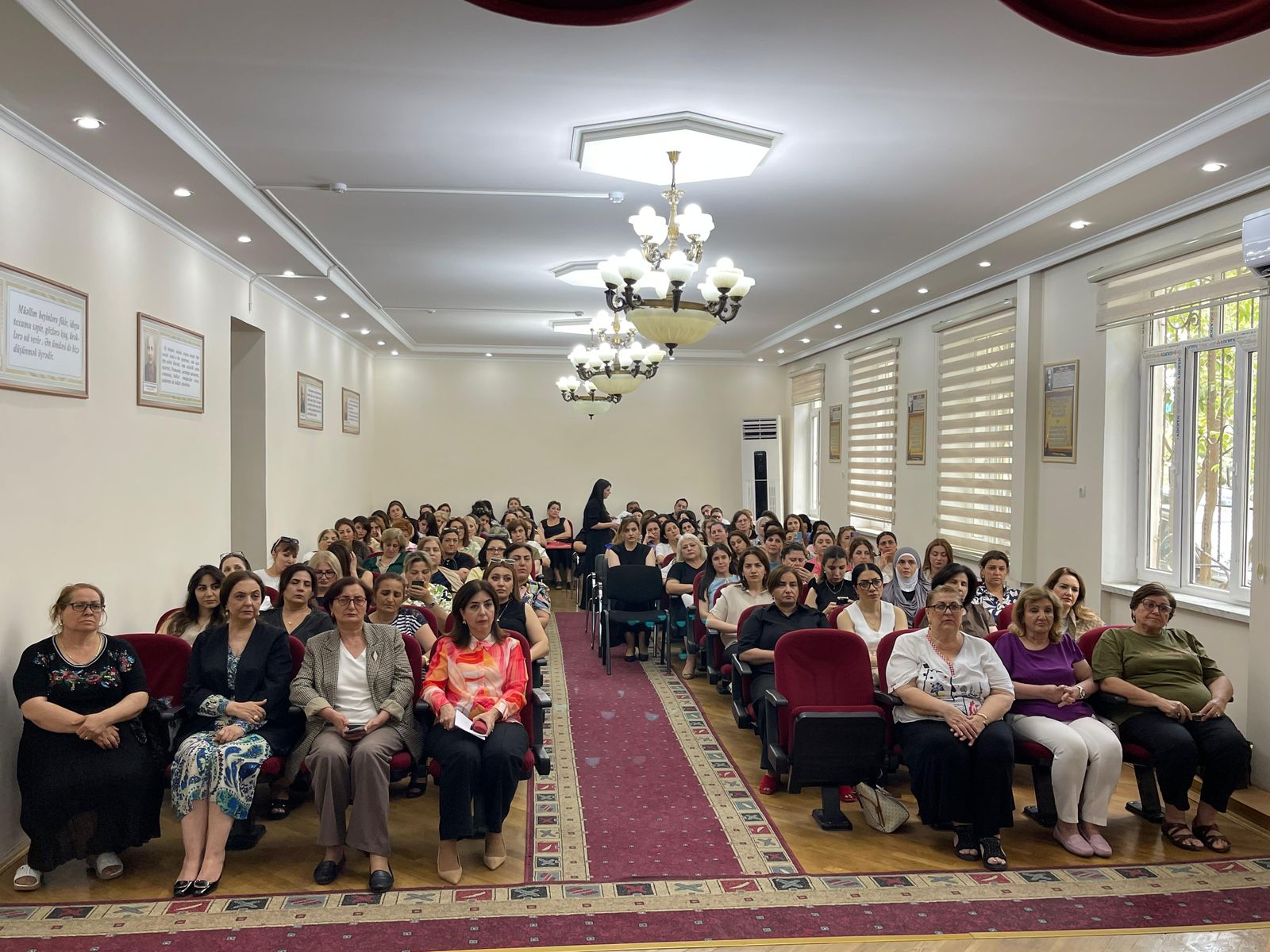 Vaşinqton Universitetinin professoru Pedaqoji Kollecdə seminar keçirib