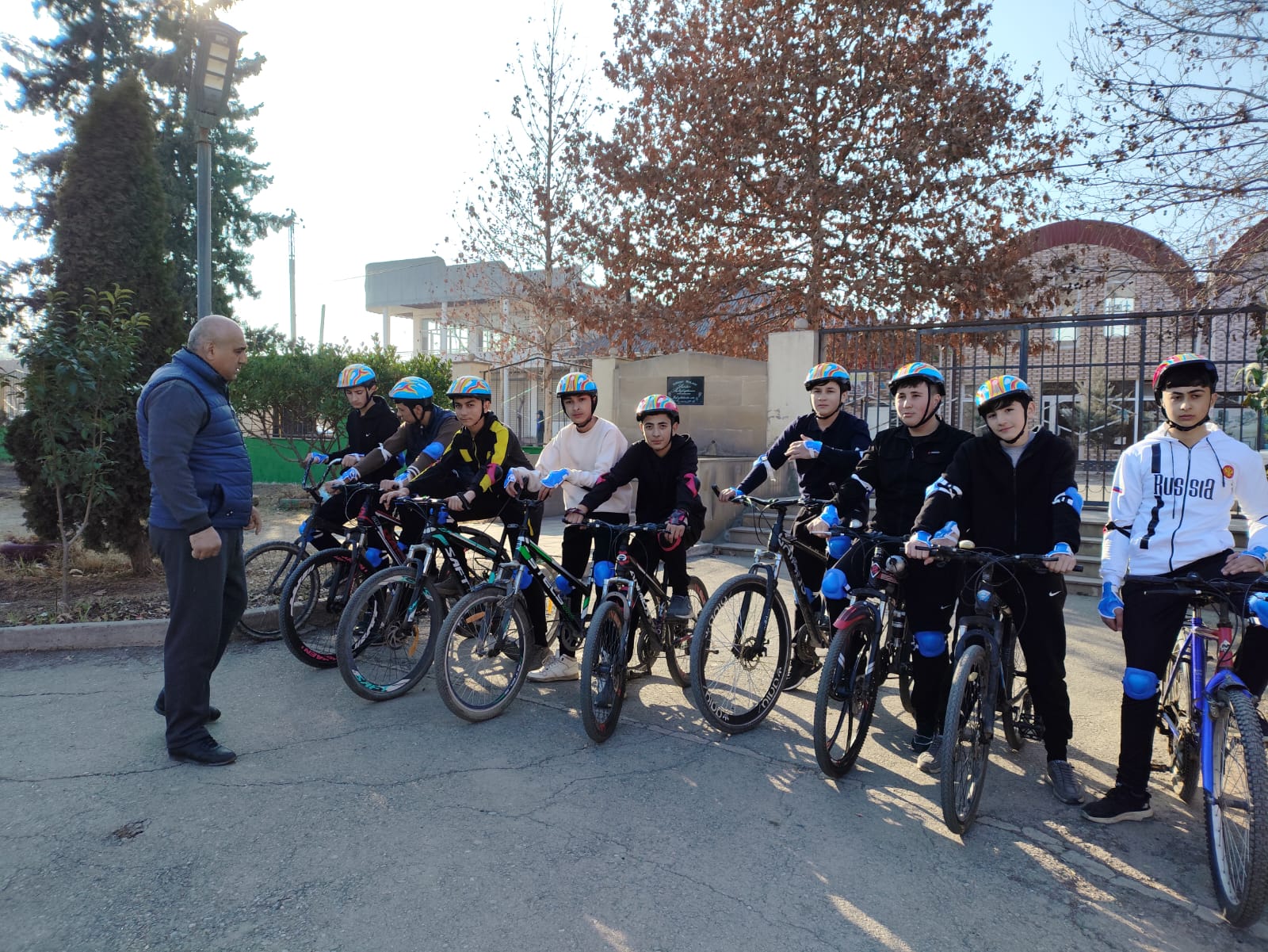 Velopark məktəblilərin istifadəsinə verilib