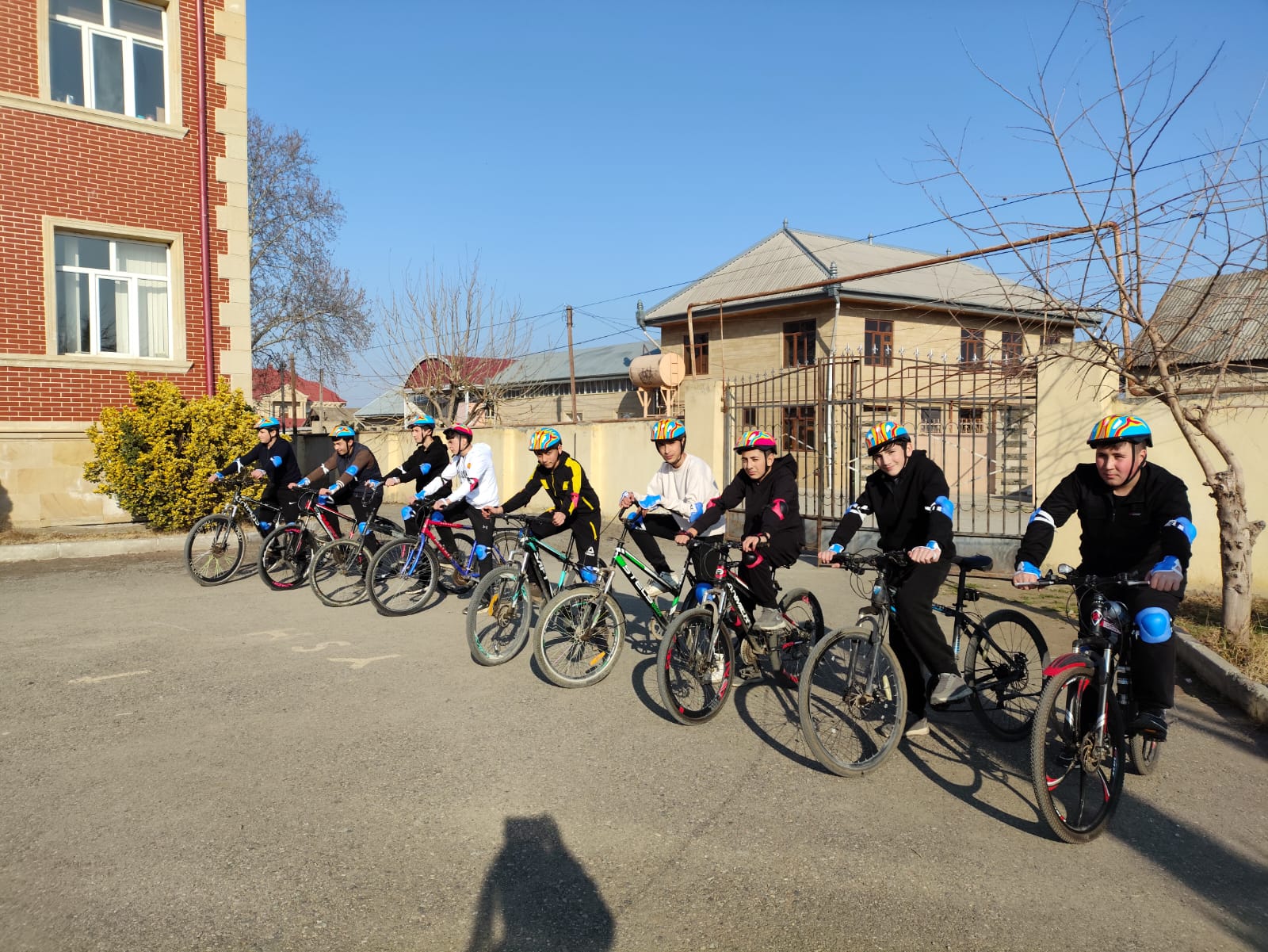 Velopark məktəblilərin istifadəsinə verilib