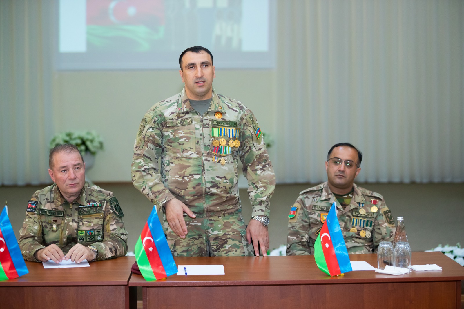 Vətən müharibəsi iştirakçıları ilə məktəblilərin görüşü təşkil edilib