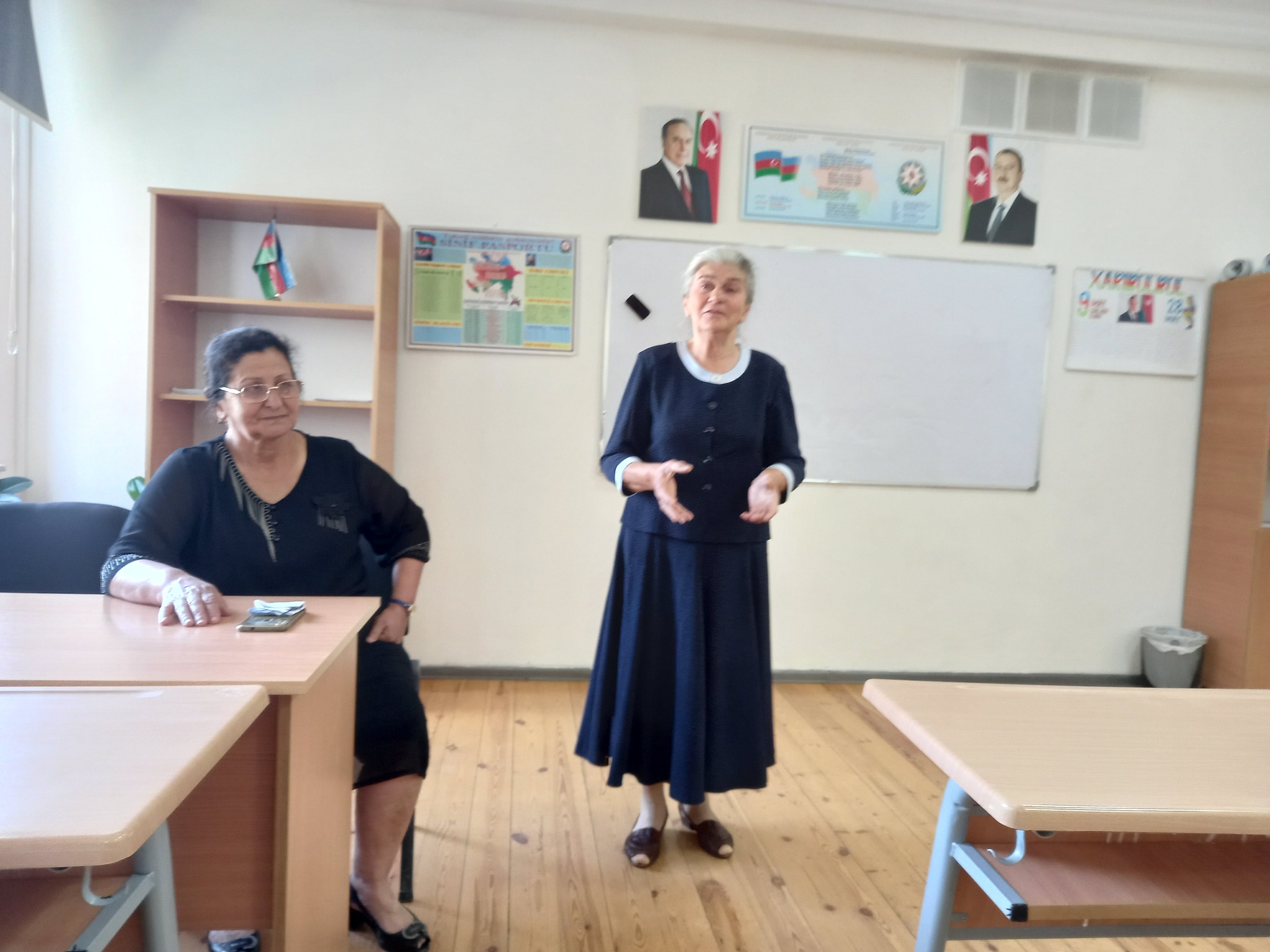 Xaldan məktəbinin məzunları 33 ildən sonra yenidən parta arxasında – FOTOLAR