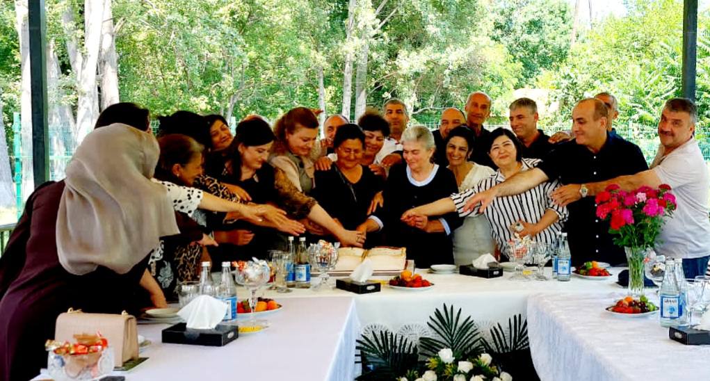 Xaldan məktəbinin məzunları 33 ildən sonra yenidən parta arxasında – FOTOLAR