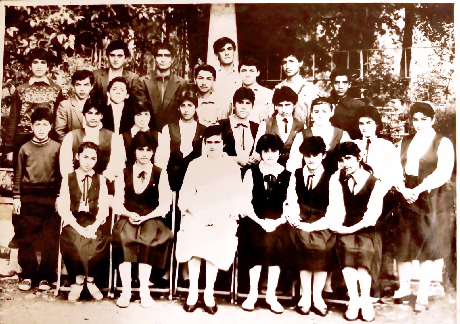 Xaldan məktəbinin məzunları 33 ildən sonra yenidən parta arxasında – FOTOLAR