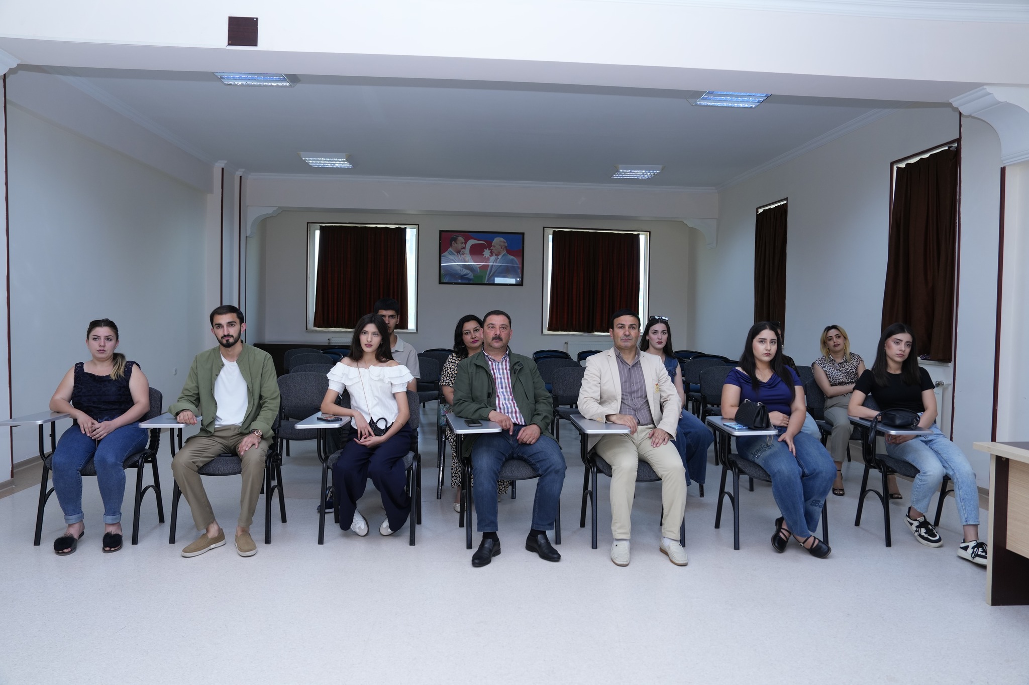 Xalq artisti Samir Cəfərov NDU-da tələbələrə ustad dərsi keçib