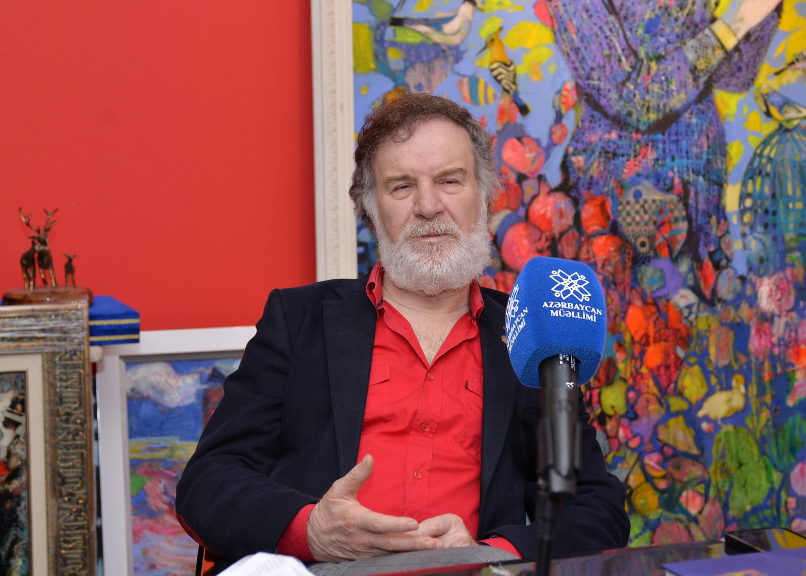 Xalq rəssamı: Uşağı şəxsiyyətə çevirən ilk əllər məhz müəllimlərə məxsusdur – MÜSAHİBƏ 