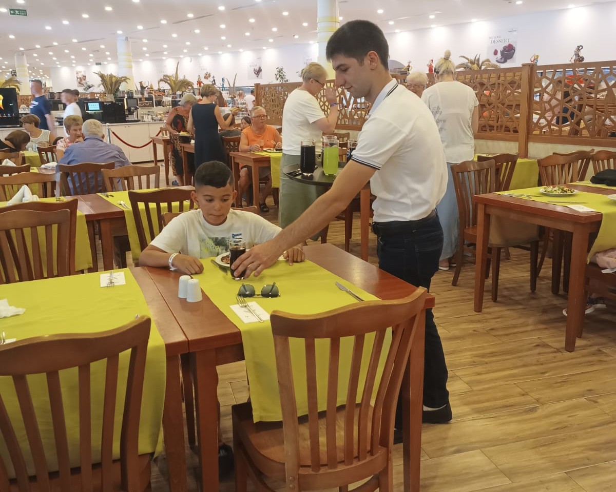 Xaricdə təcrübə və 700 dollar maaş – Peşə təhsilində yeni imkanlar