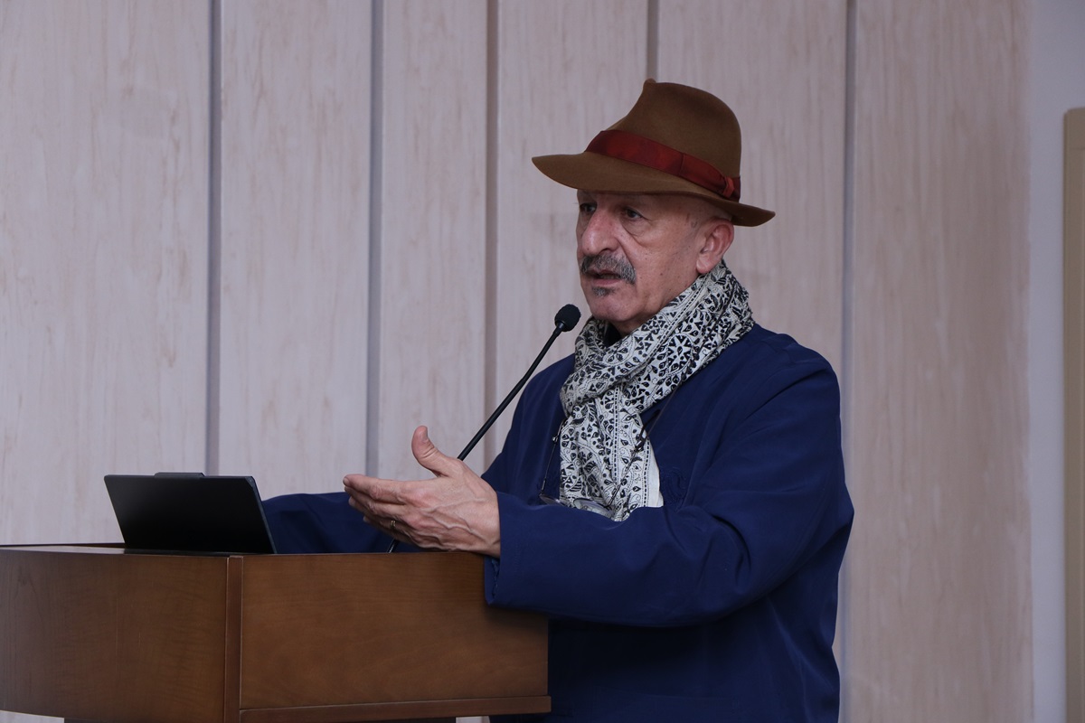 “Xocalı keçmişdən gələcəyə” – AzMİU-da Reza Deqati ilə görüş keçirilib