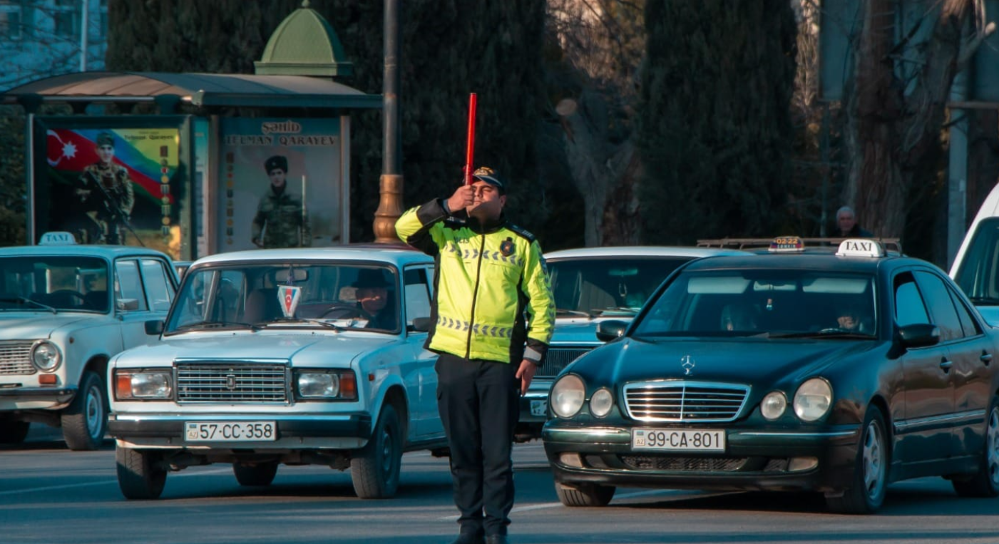 Xocalı soyqırımı qurbanlarının xatirəsi bir dəqiqəlik sükutla yad edilib 