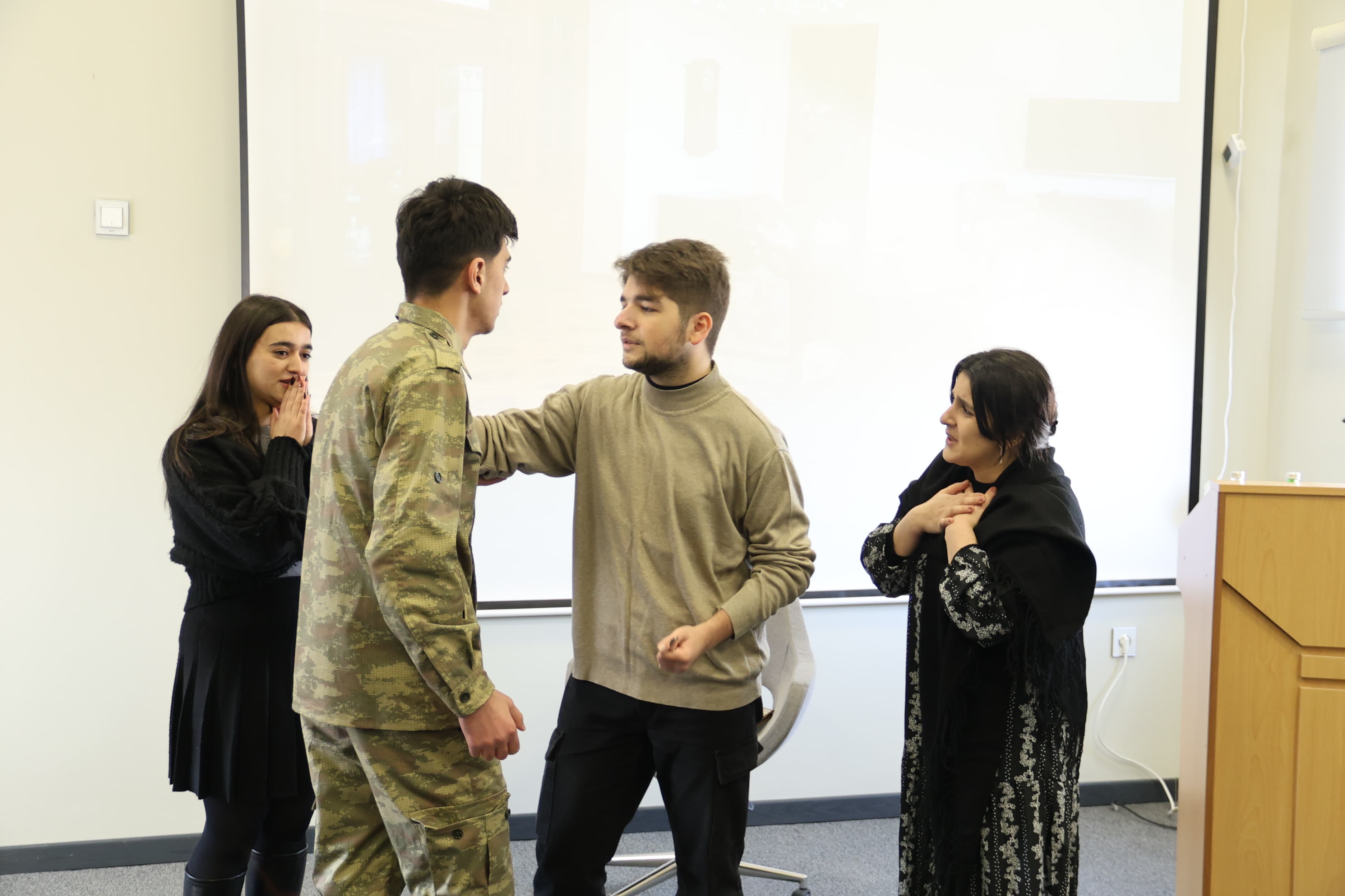 Xocalı soyqırımı Xocalı şəhəri 1 nömrəli tam orta məktəbdə anılıb