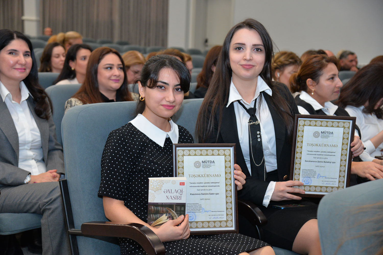 Yaradıcı müəllimlər təltif olunub