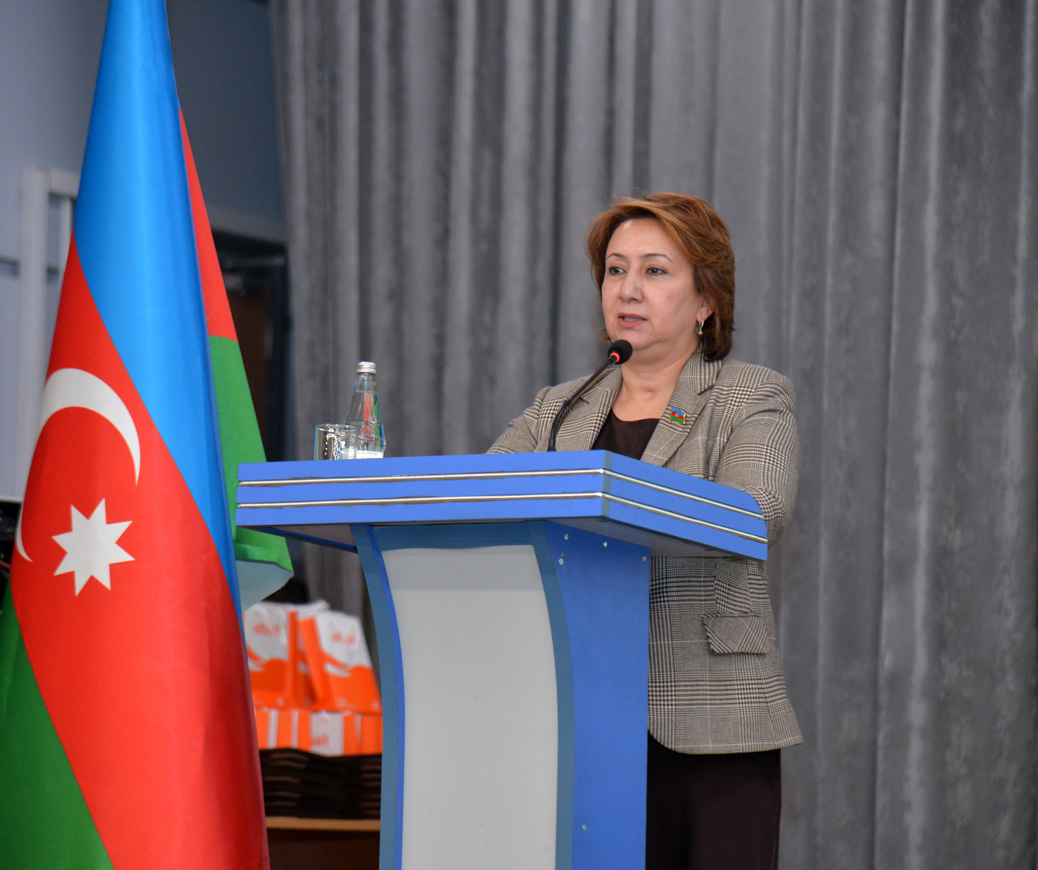 Yaradıcı müəllimlər təltif olunub