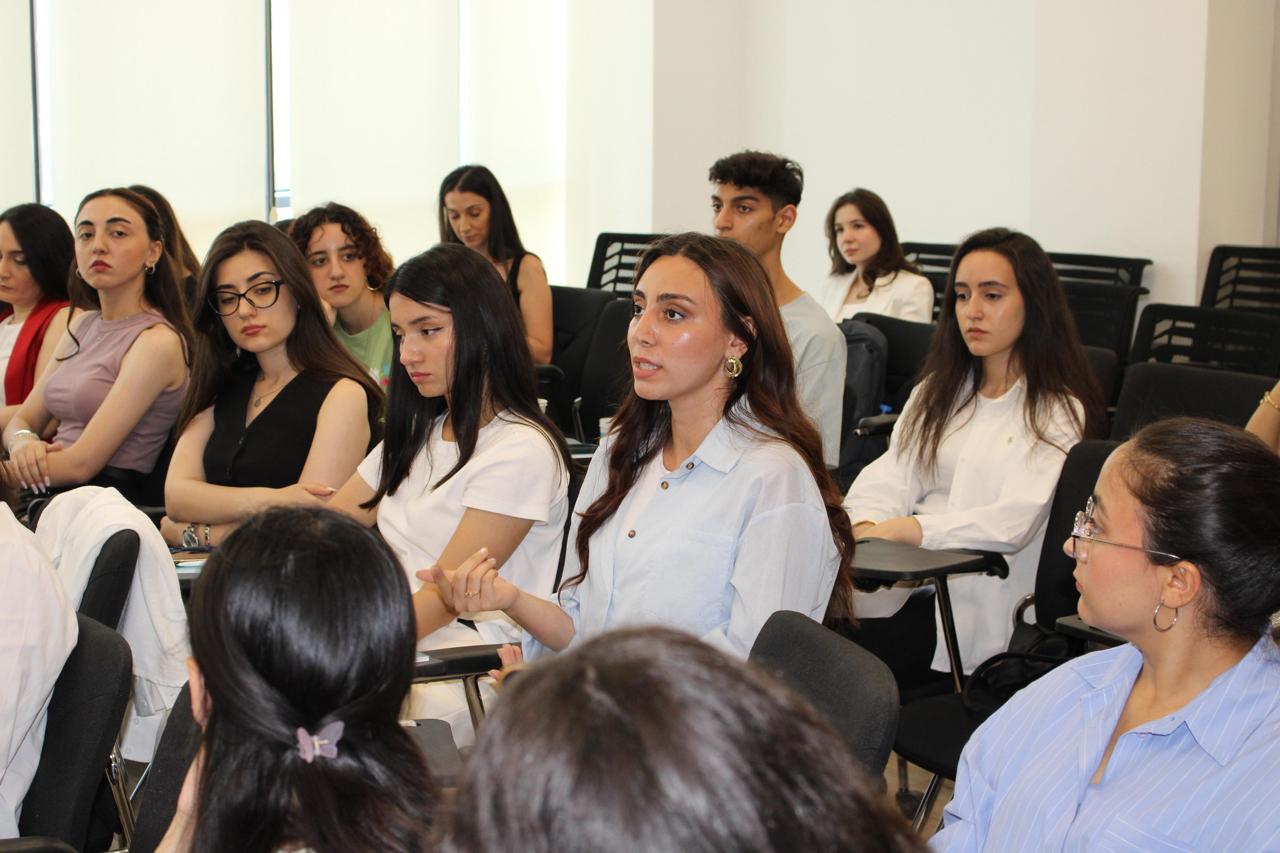 Yaşıl gələcək uğrunda: Təhsil və ekologiyada könüllü təşəbbüslər