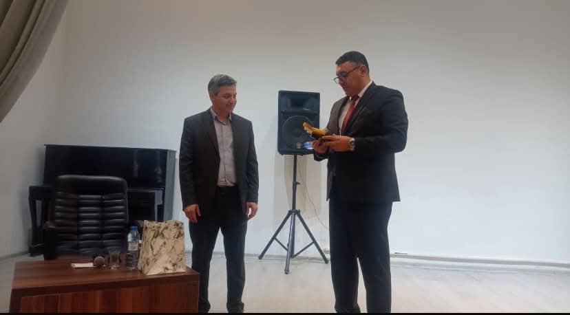 Yazıçı Aqşin Yenisey gimnaziyanın qonağı olub