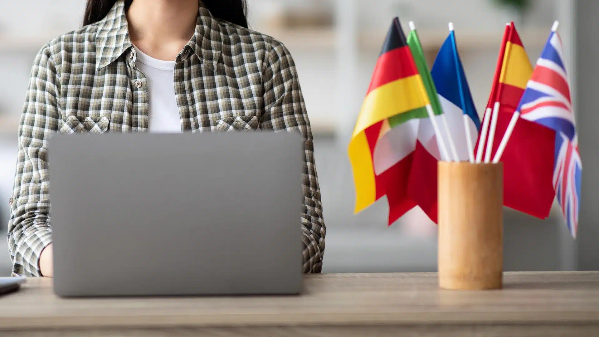 Yeni kurikuluma görə xarici dilin tədrisində dərsliyə ehtiyac olmayacaq 