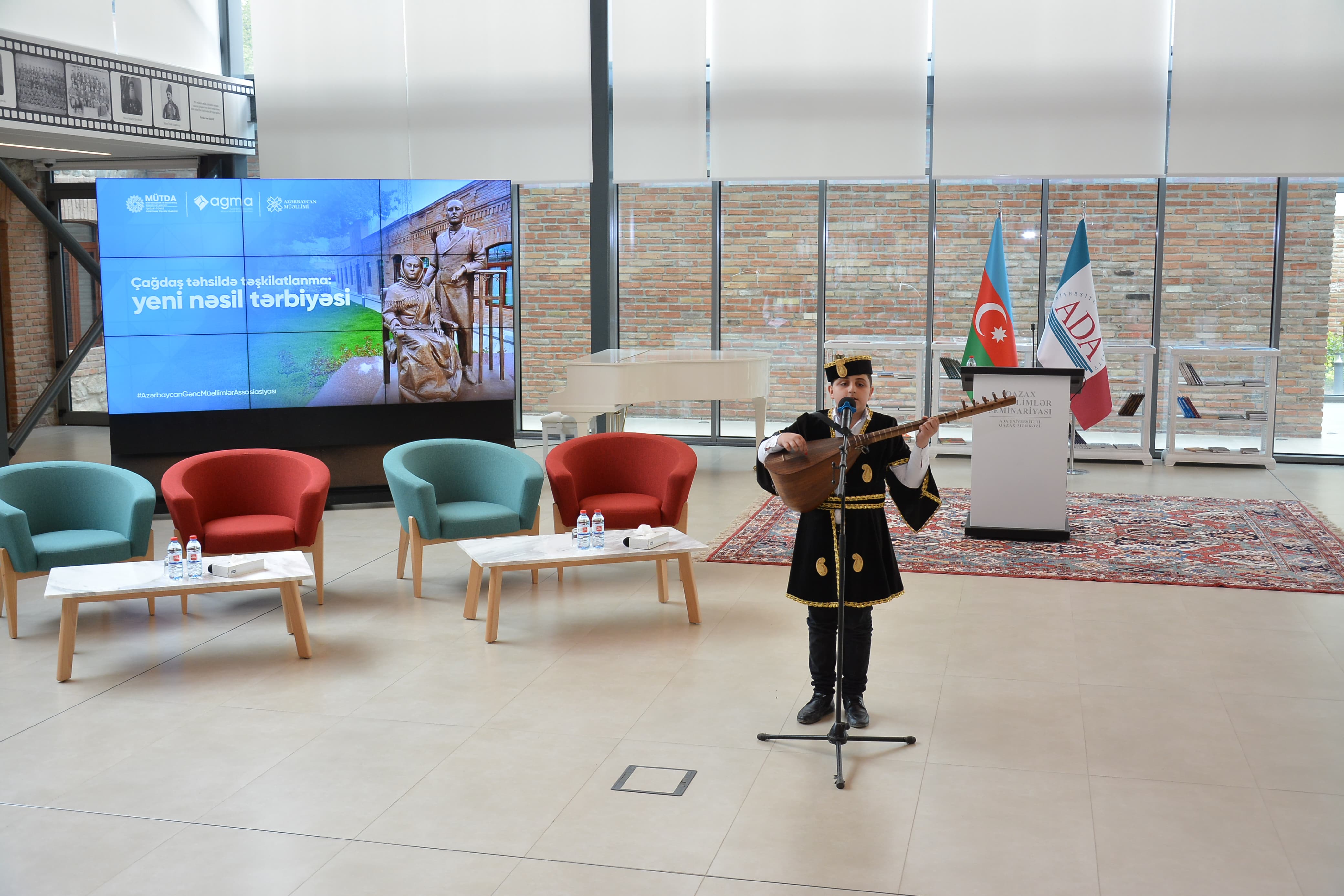 Yeni nəslin tərbiyəsi: Məktəbdən nə tələb olunur?