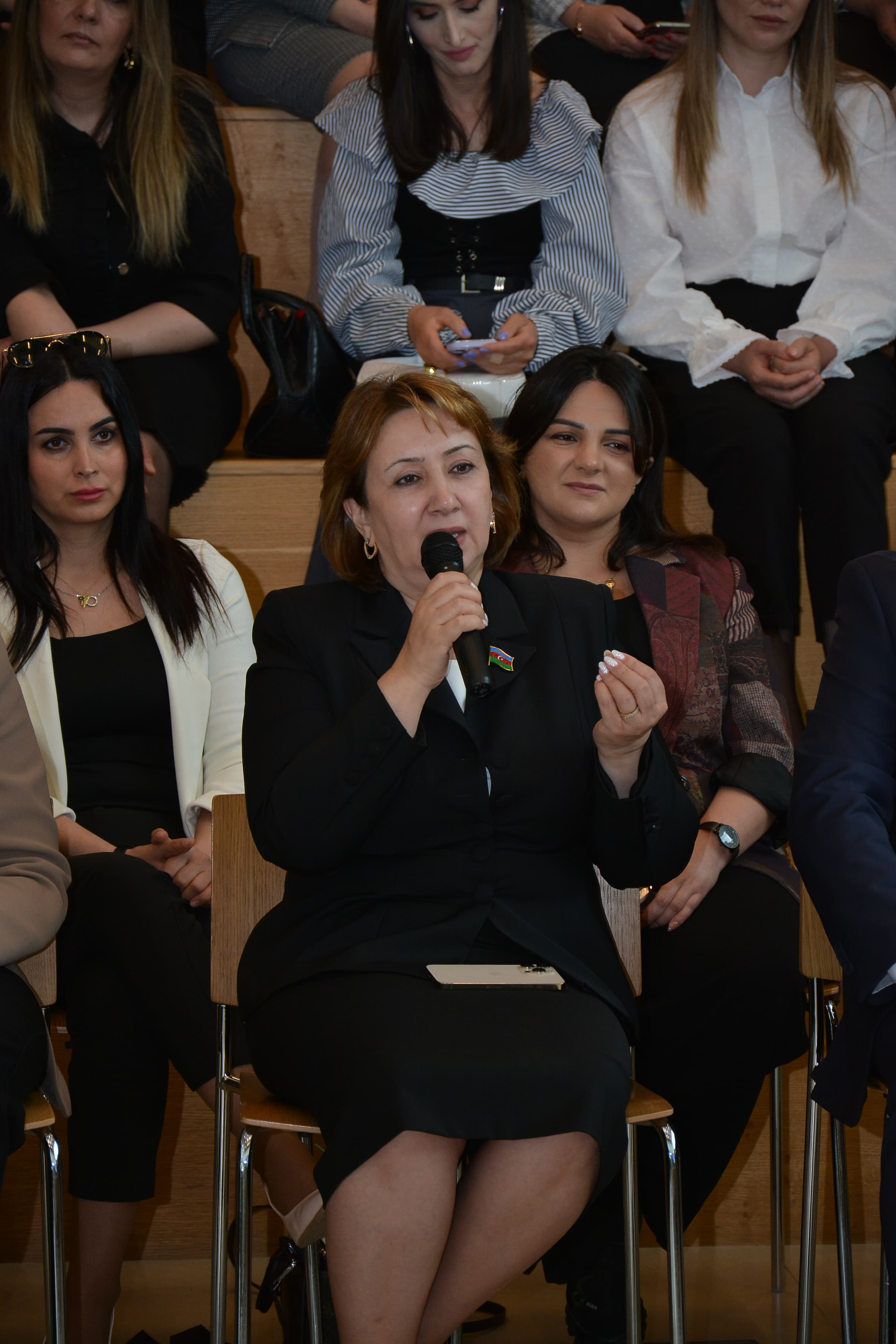 Yeni nəslin tərbiyəsi: Məktəbdən nə tələb olunur?