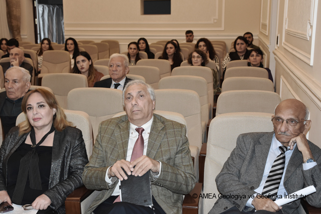Yer elmləri sahəsində ümumrespublika elmi seminarı keçirilib