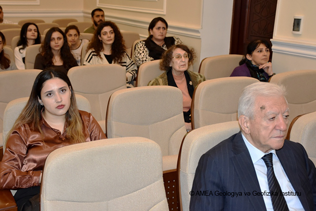 Yer elmləri sahəsində ümumrespublika elmi seminarı keçirilib