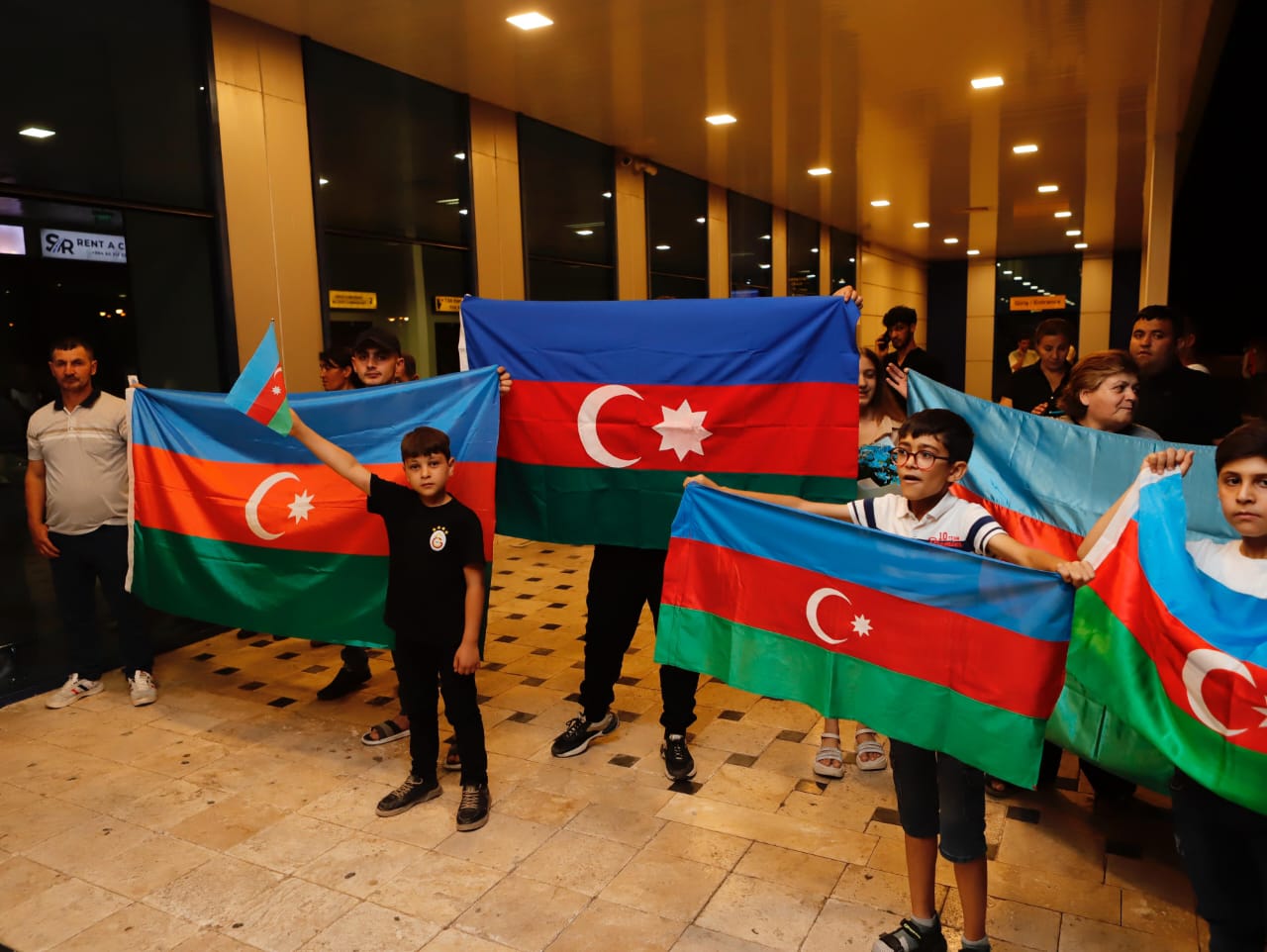 "Yorulsaq da, fikrimizdən dönmədik" – Maneələrə qalib gələn gənc xilasedicilər