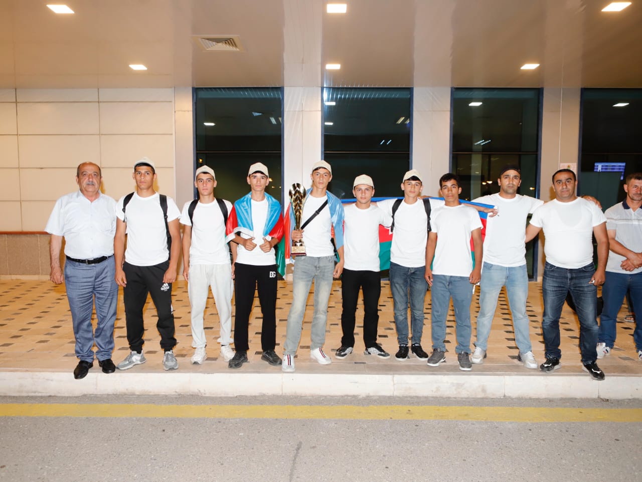 "Yorulsaq da, fikrimizdən dönmədik" – Maneələrə qalib gələn gənc xilasedicilər