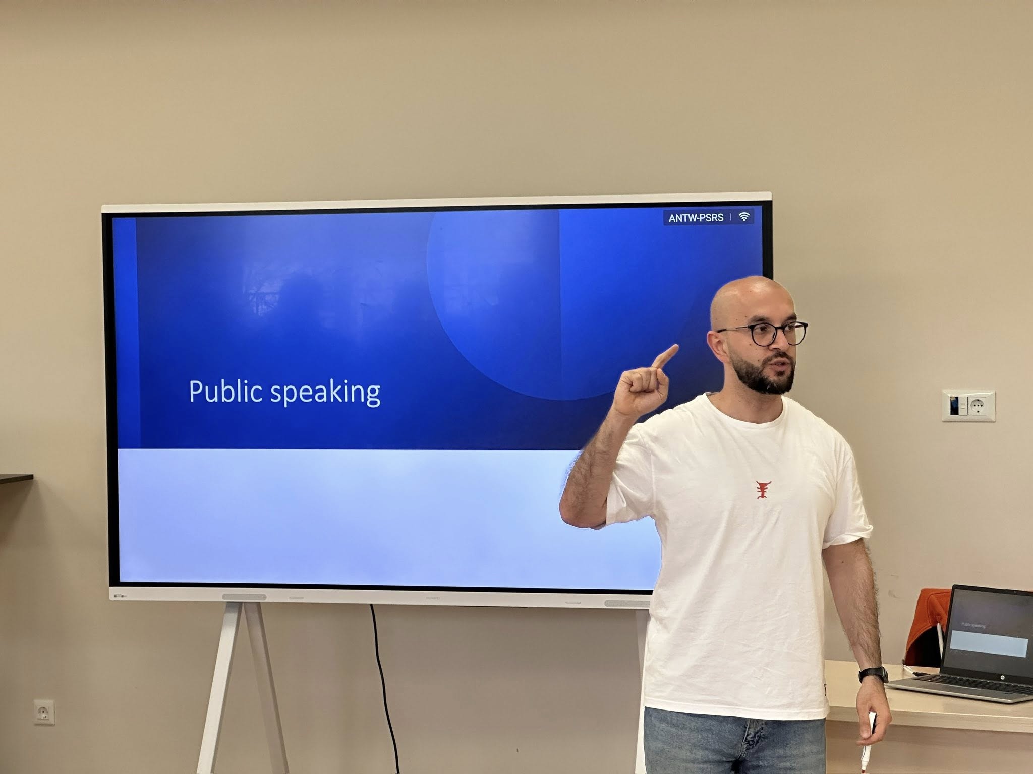 “Yüksəliş” müsabiqəsinin qalibi Qarabağ Universitetinin tələbələrinə təlim keçib 