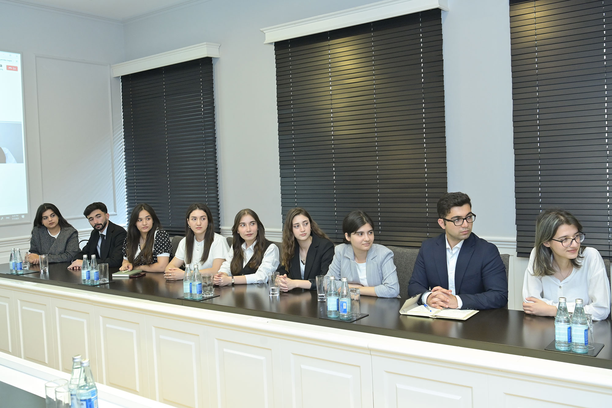 Yüzlərlə gənc arasından seçilib nazirlikdə təcrübəyə başladılar – REPORTAJ