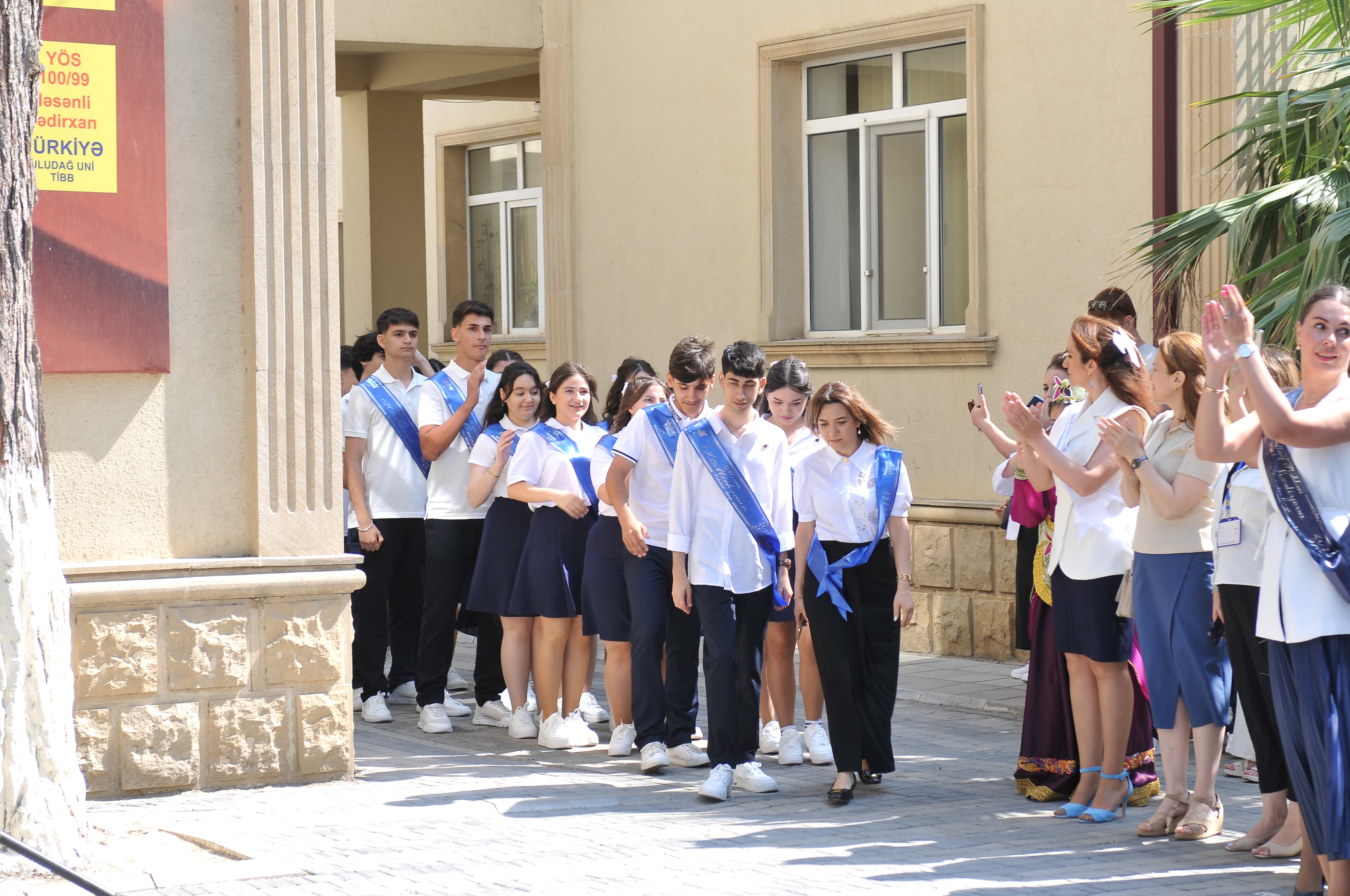 "Zəkalar" liseyində “Son zəng” tədbiri keçirilib