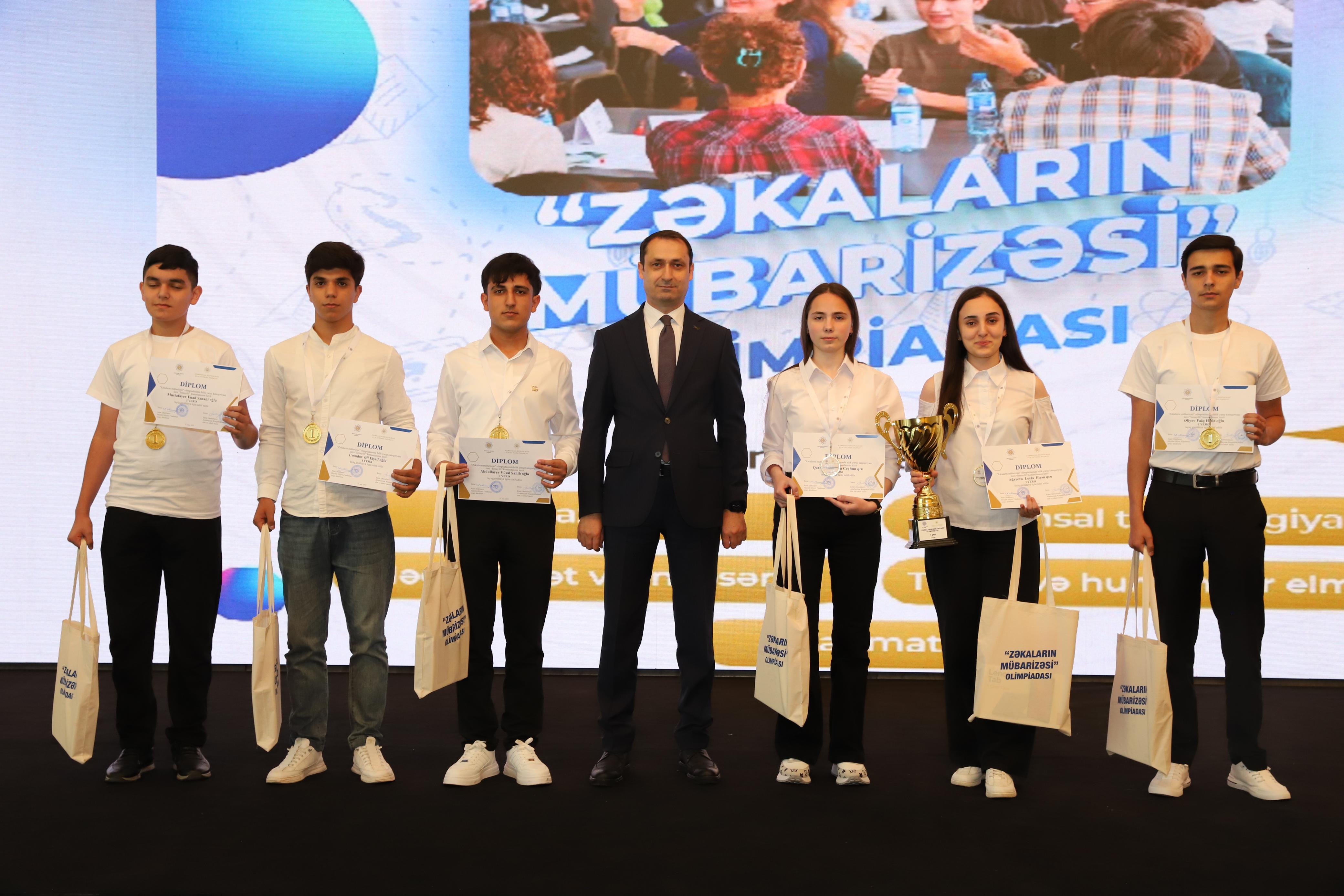 “Zəkaların mübarizəsi” olimpiadası qaliblərinin mükafatlandırılması keçirilib