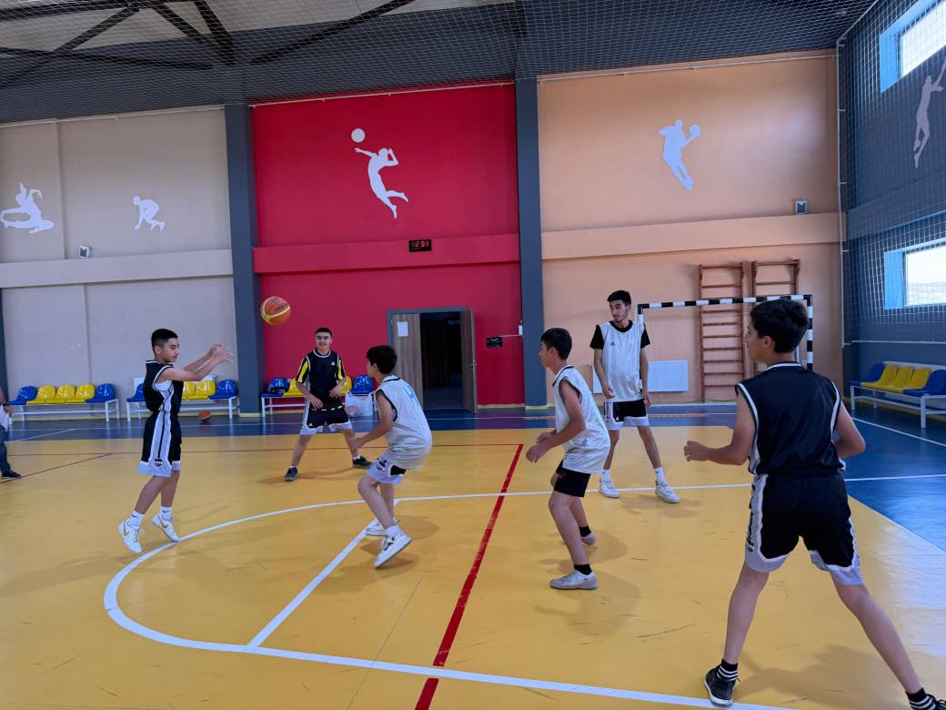 Zəngilanda məktəblilər arasında idman yarışları keçirilib