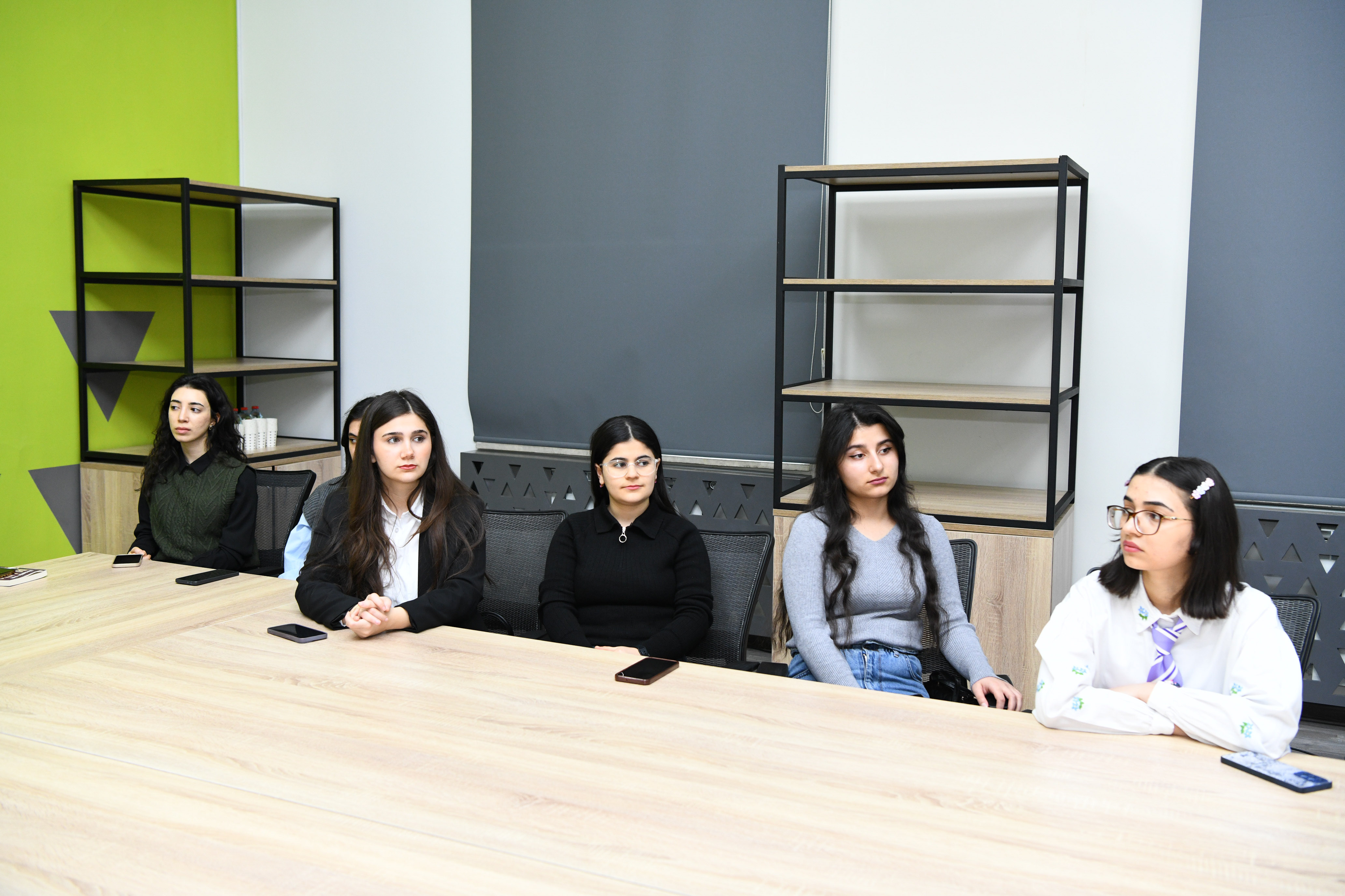 “Zərif Mühəndislər” təqaüd proqramının iştirakçıları üçün təlim keçirilib