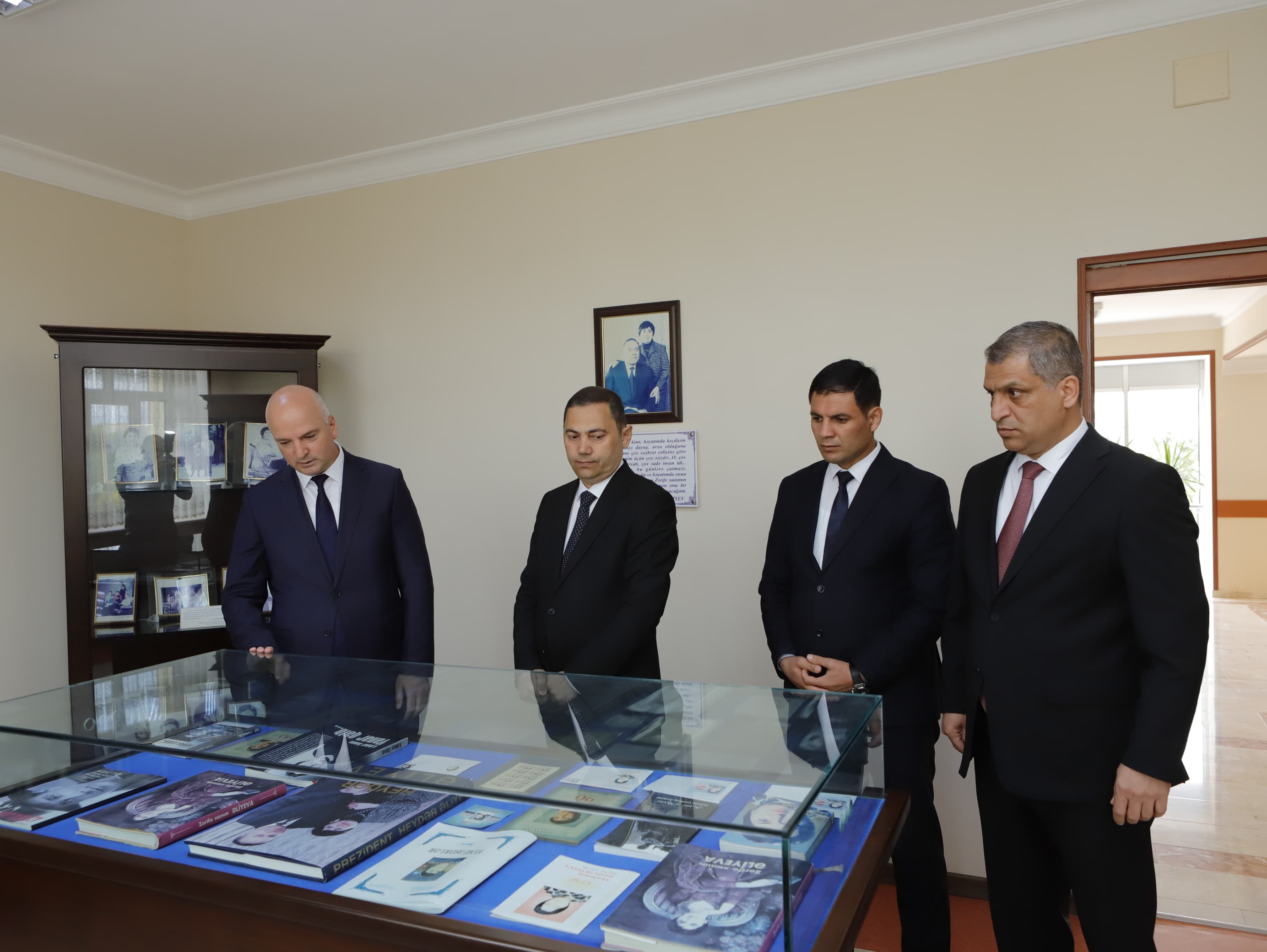 Zərifə Əliyevanın adını daşıyan məktəbdə xatirəsi anılıb