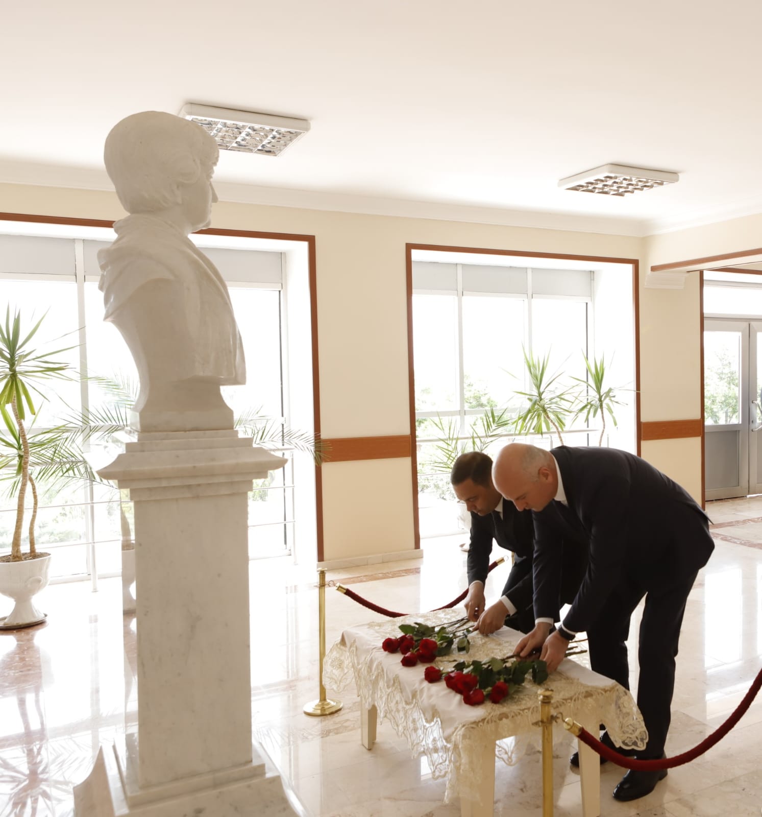 Zərifə Əliyevanın adını daşıyan məktəbdə xatirəsi anılıb