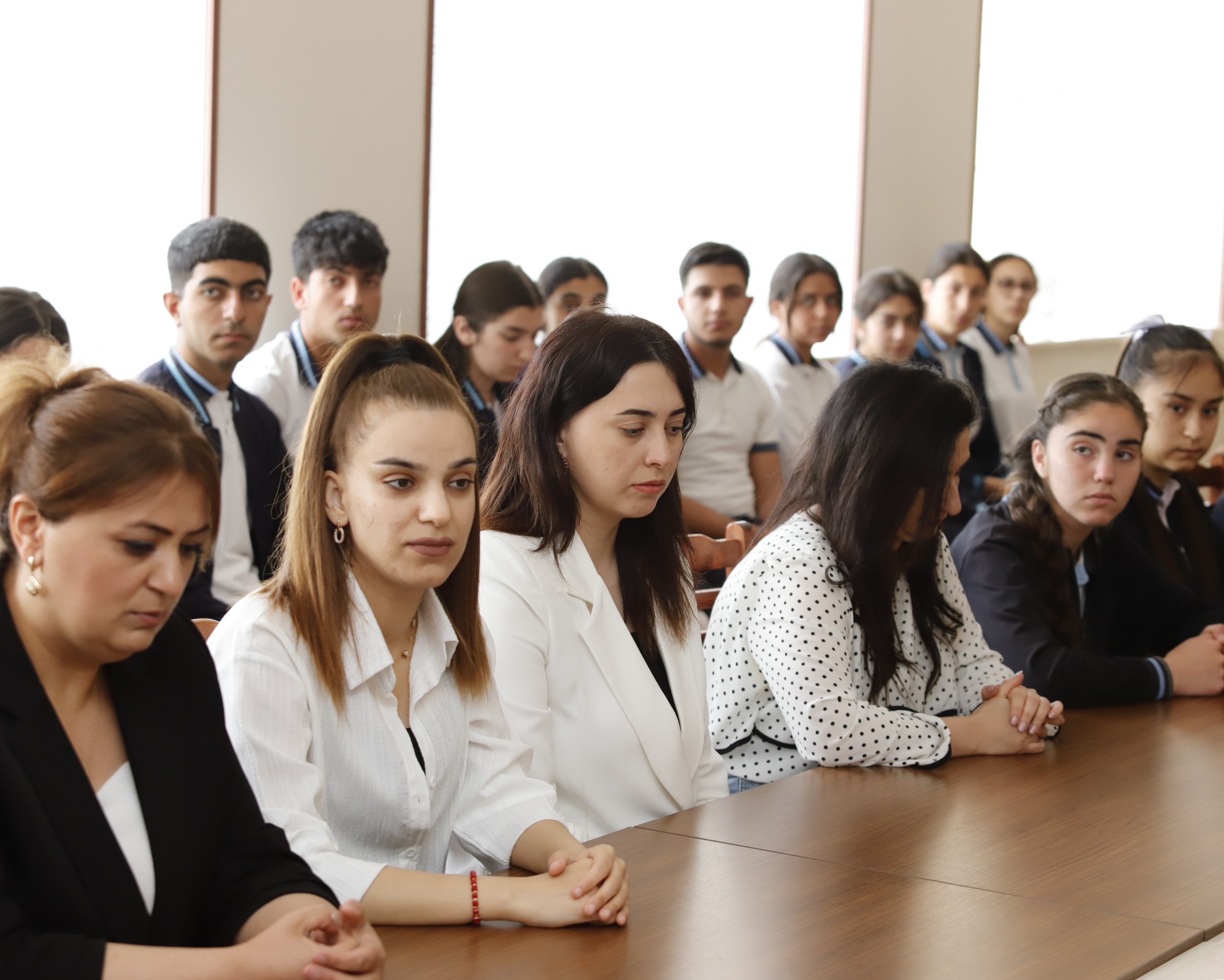 Zərifə Əliyevanın adını daşıyan məktəbdə xatirəsi anılıb